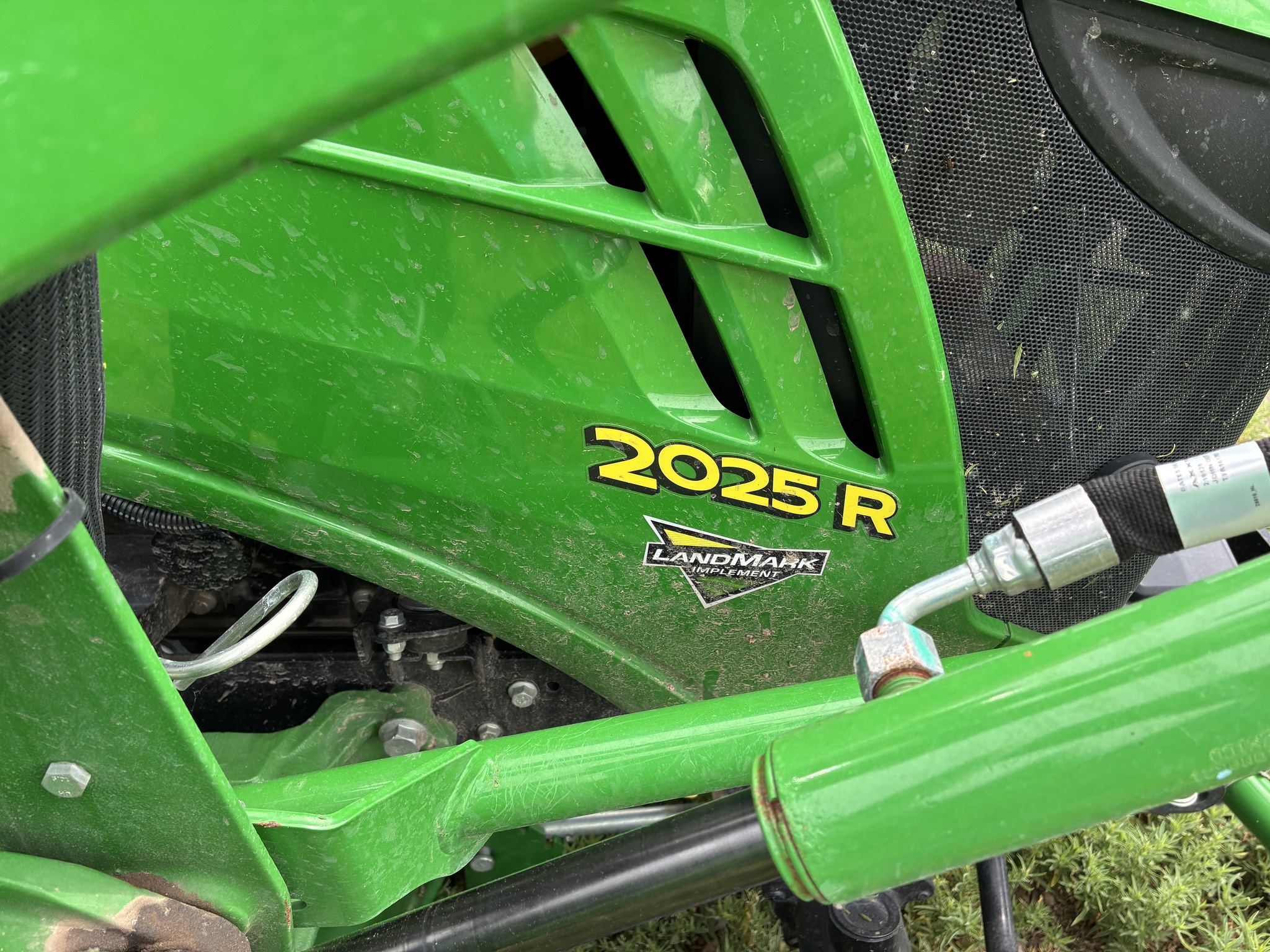  2021 John Deere 2025R at LandMark in Lexington, NE