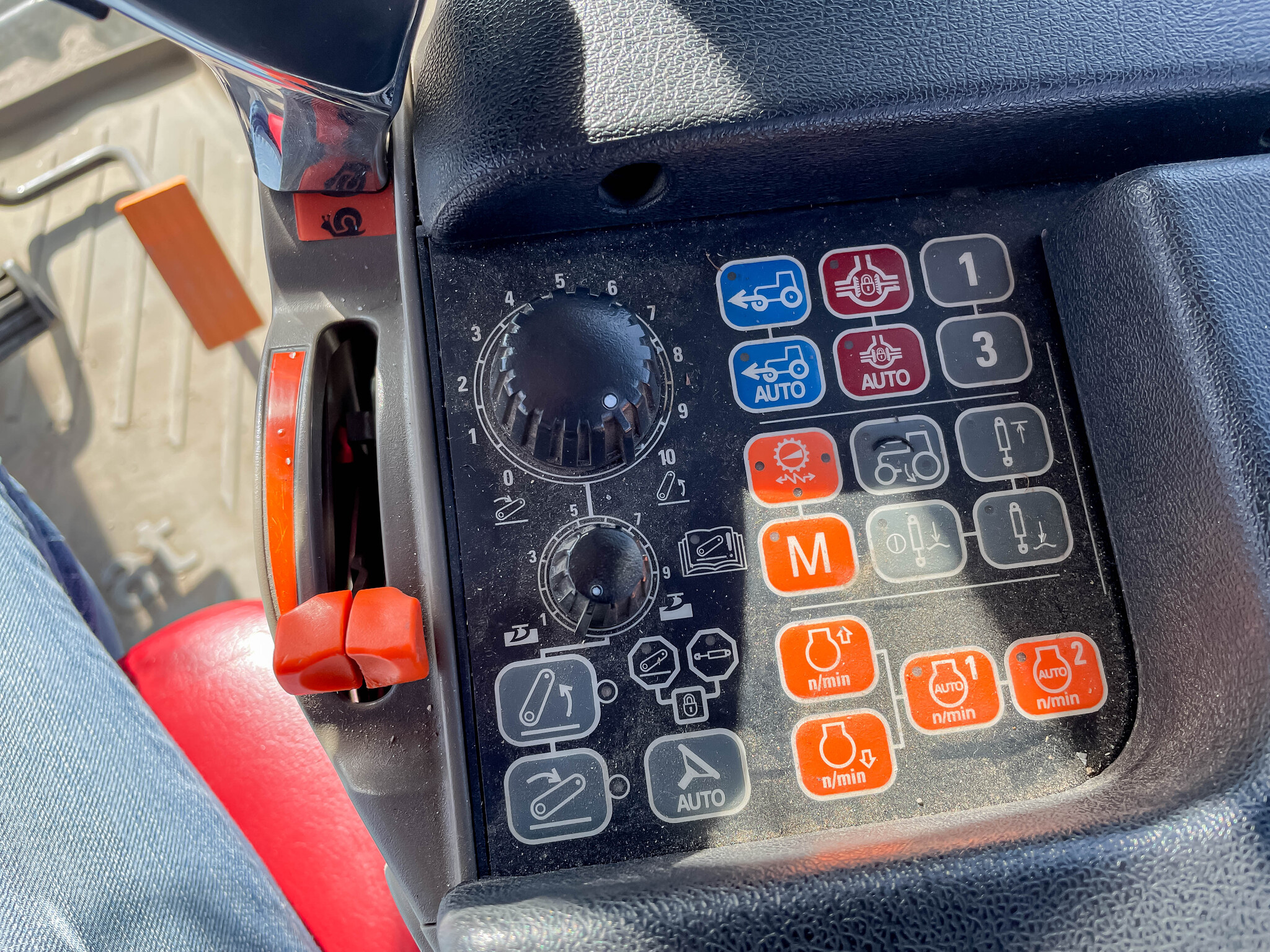  2017 Case Ih Magnum 340 Rowtrac at LandMark in Holdrege, NE