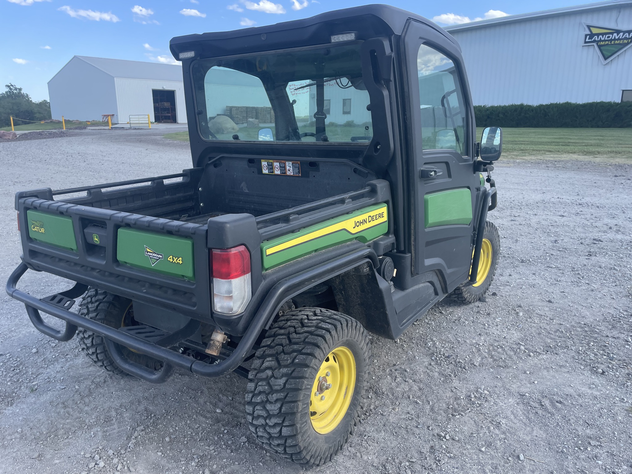  2024 John Deere XUV 835M at LandMark in Hastings, NE