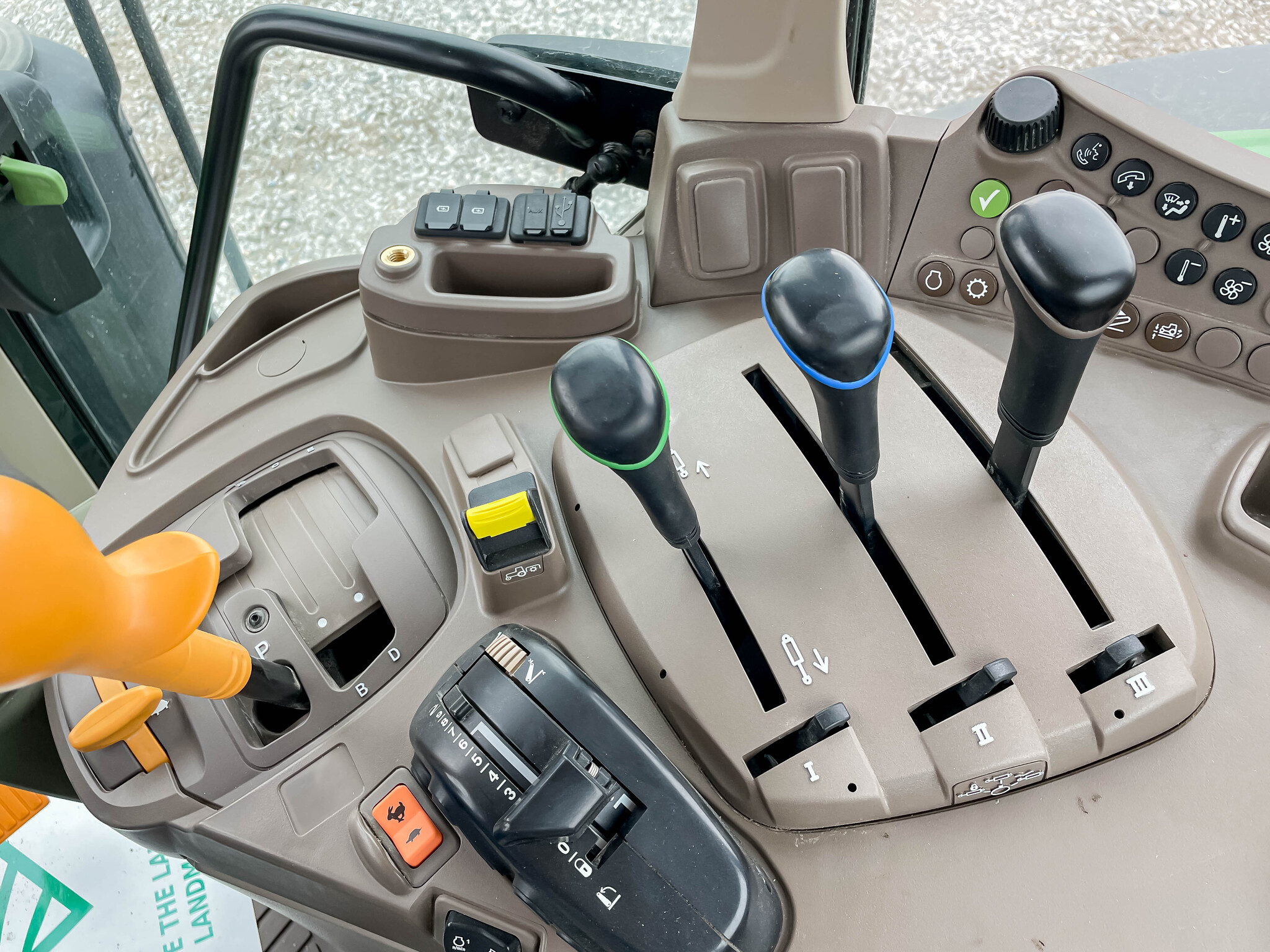  2023 John Deere 6175M at LandMark in Superior, NE