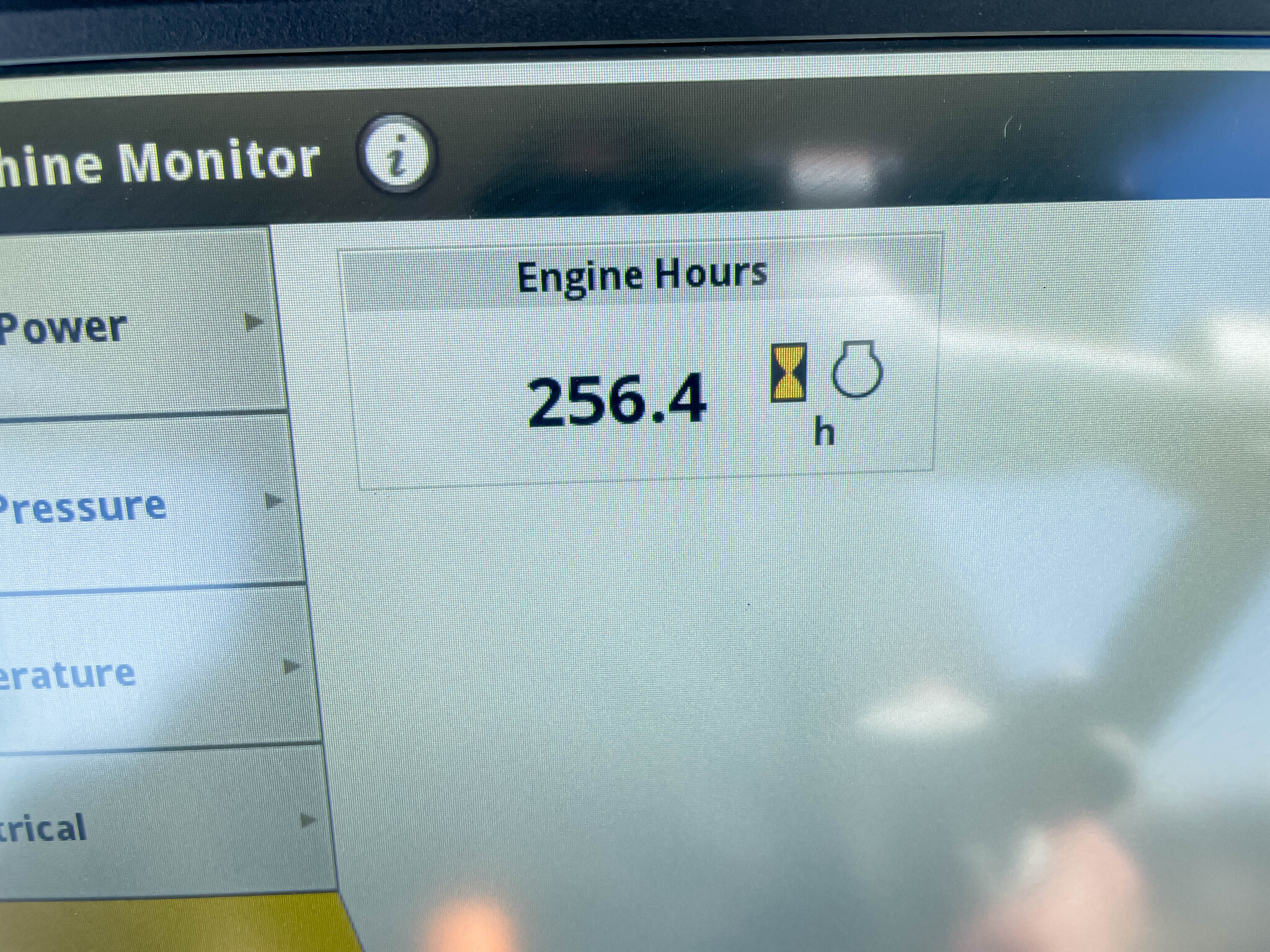  2023 John Deere 8R 370 at LandMark in Hebron, NE