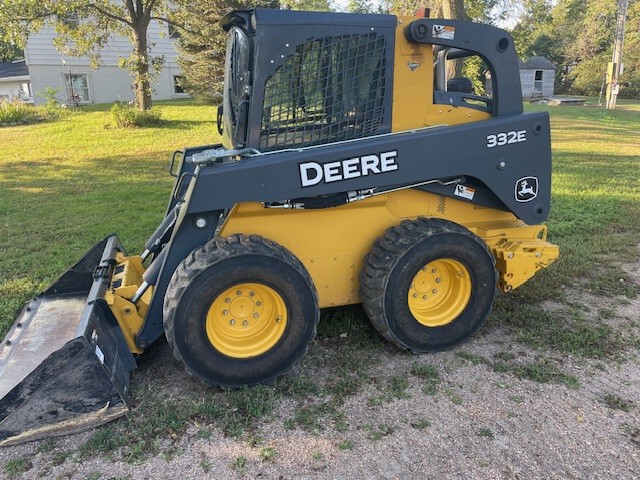  2016 John Deere 332E at LandMark in Kearney, NE