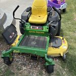  2010 John Deere Z445 at LandMark in Gothenburg, NE