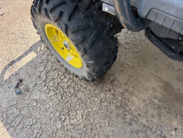  2013 John Deere XUV 825I GREEN at LandMark in Gothenburg, NE
