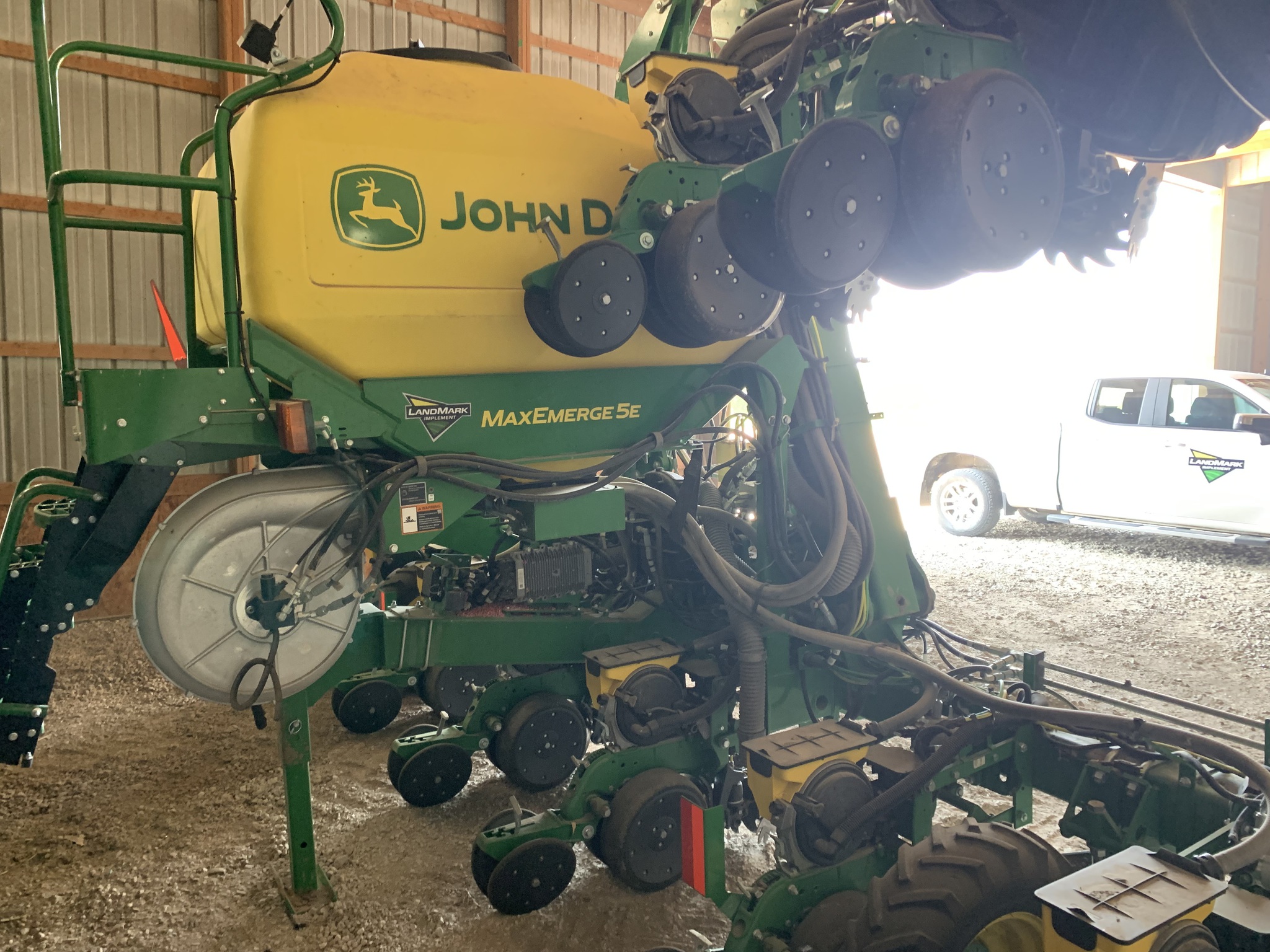  2023 John Deere 1725 CCS at LandMark in Holdrege, NE