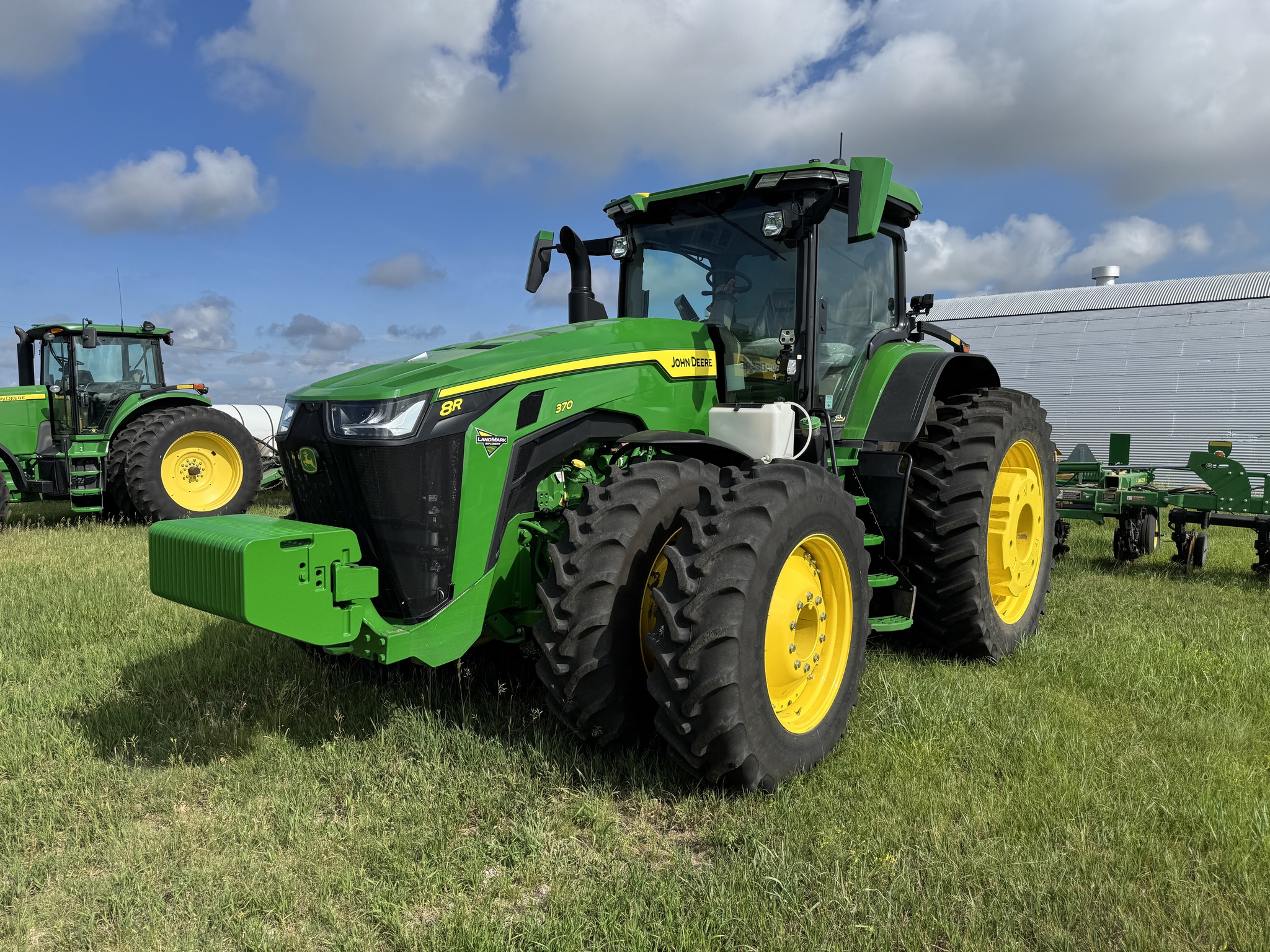  2024 John Deere 8R 370 at LandMark in Hebron, NE