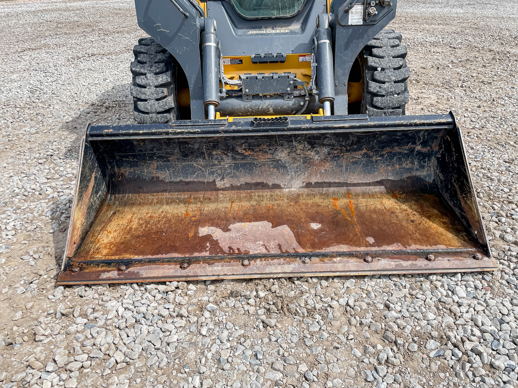  2022 John Deere 332G at LandMark in Superior, NE
