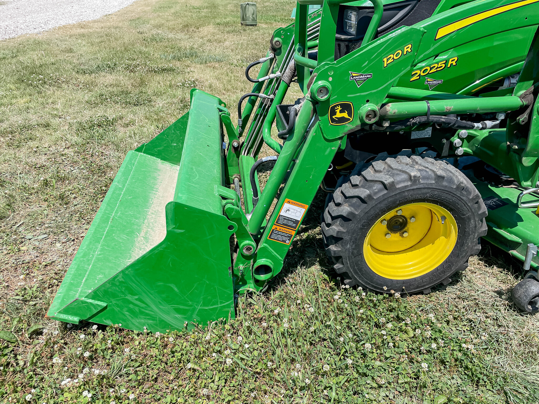  2023 John Deere 2025R at LandMark in Beatrice, NE