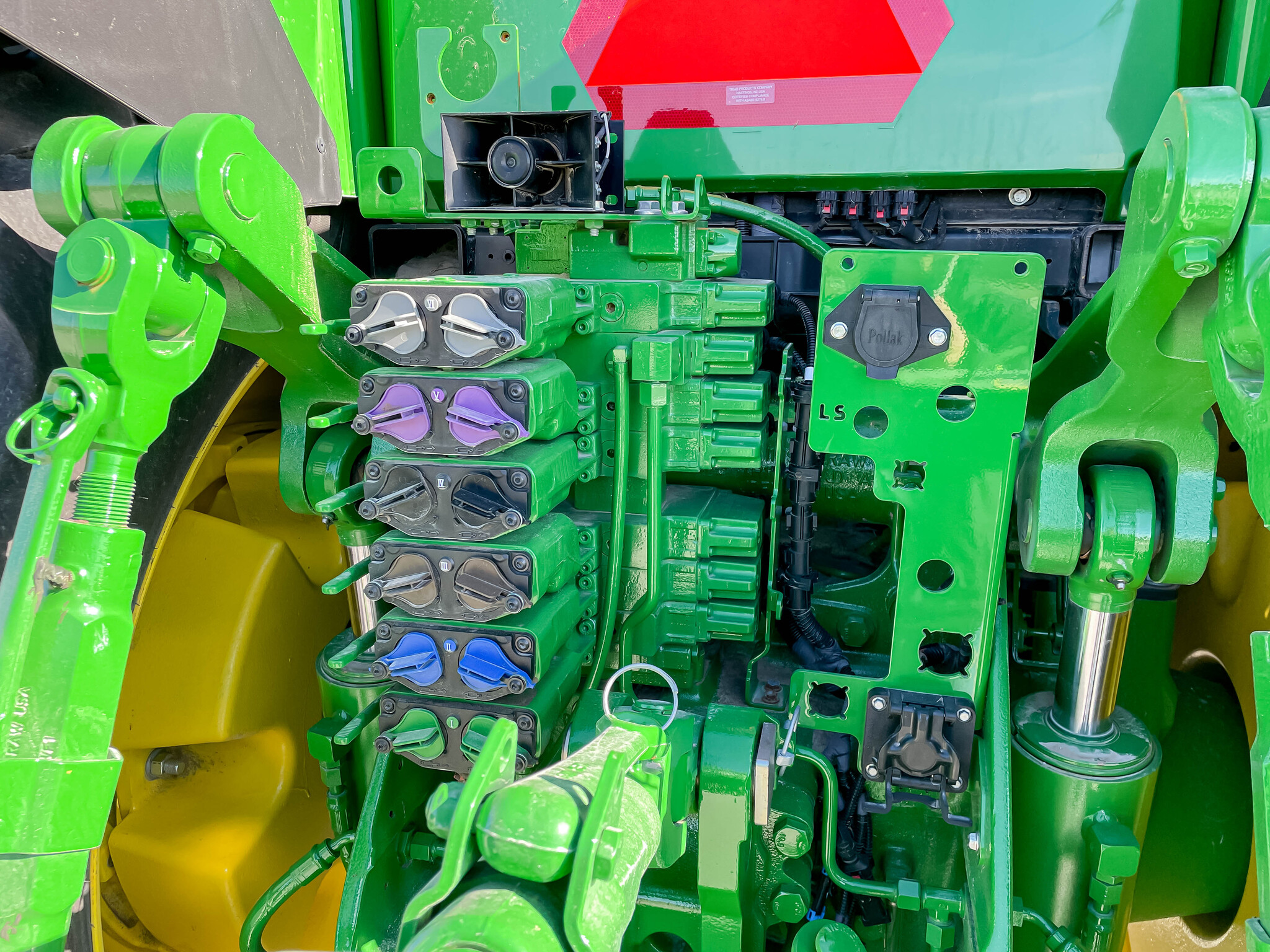  2023 John Deere 8R 370 at LandMark in Hebron, NE