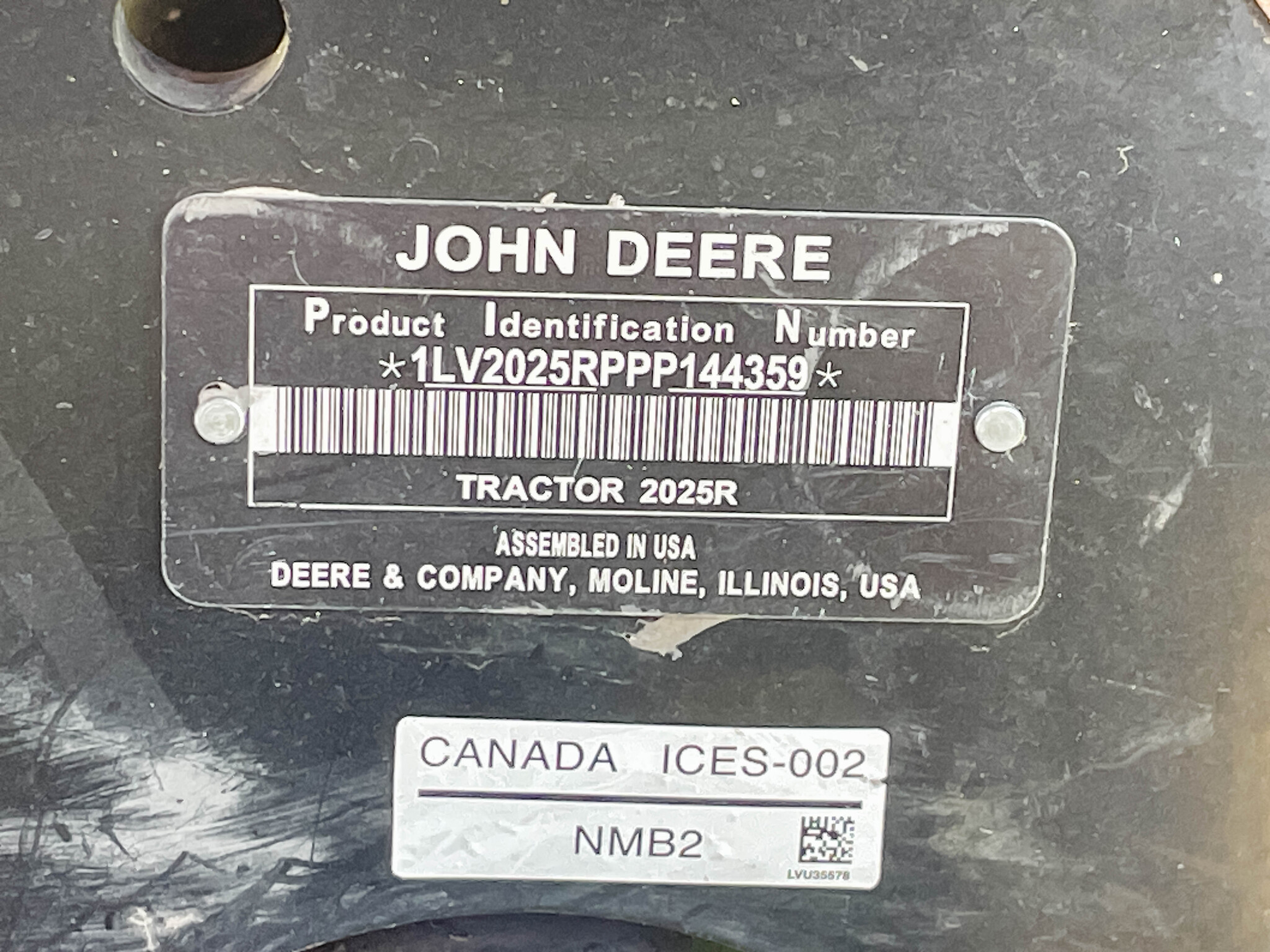  2023 John Deere 2025R at LandMark in Beatrice, NE