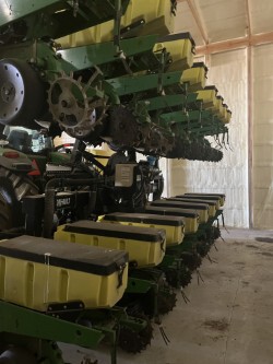  2014 Moore Built 16R30 at LandMark in Gothenburg, NE