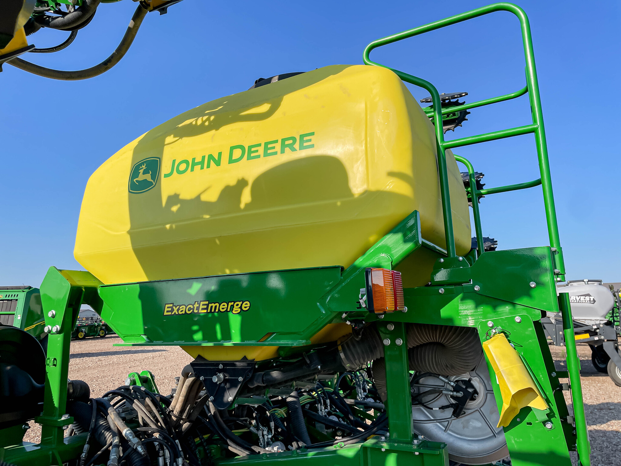  2022 John Deere DR16 PUK at LandMark in Minden, NE