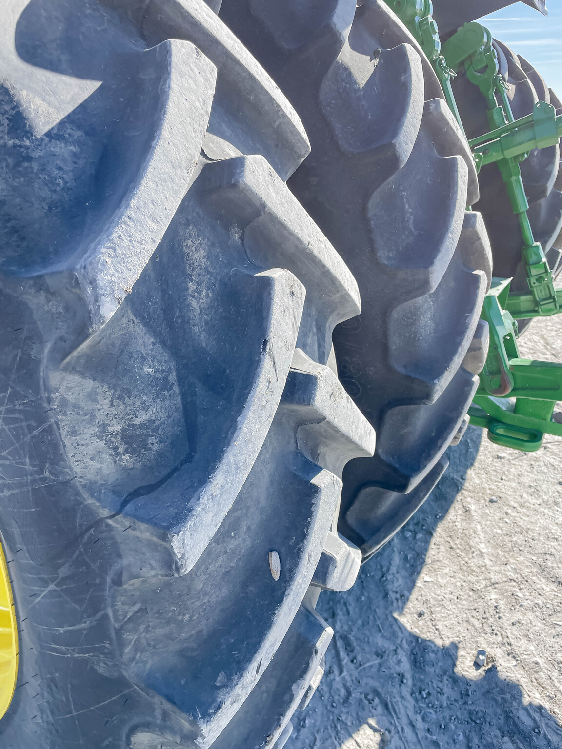  2023 John Deere 8R 370 at LandMark in Hebron, NE