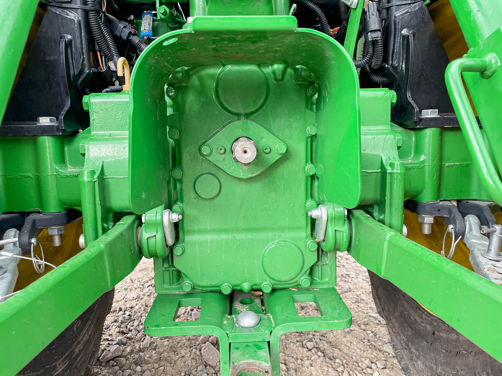  2022 John Deere 3033R at LandMark in Gothenburg, NE