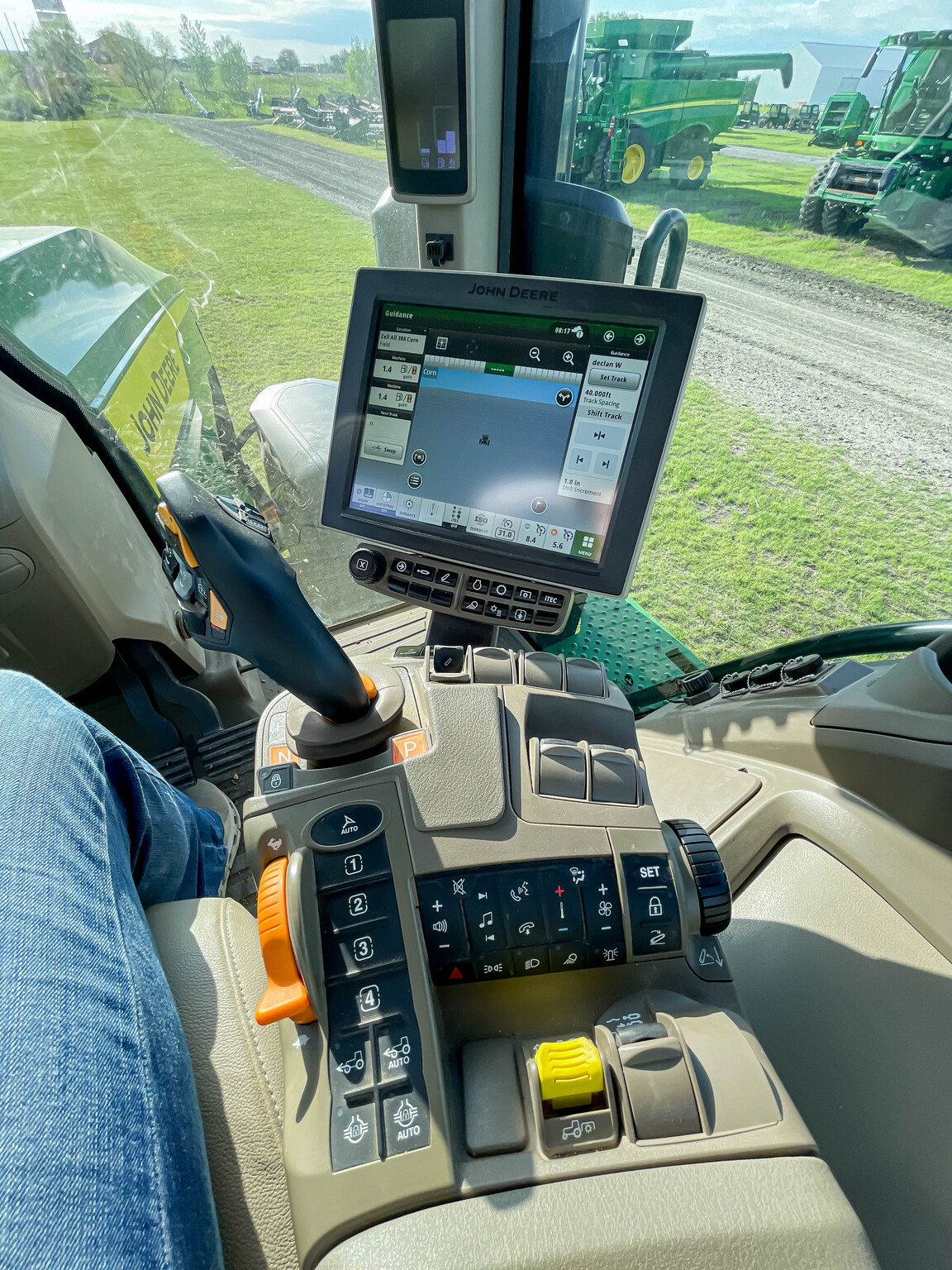  2023 John Deere 8R 370 at LandMark in Hastings, NE