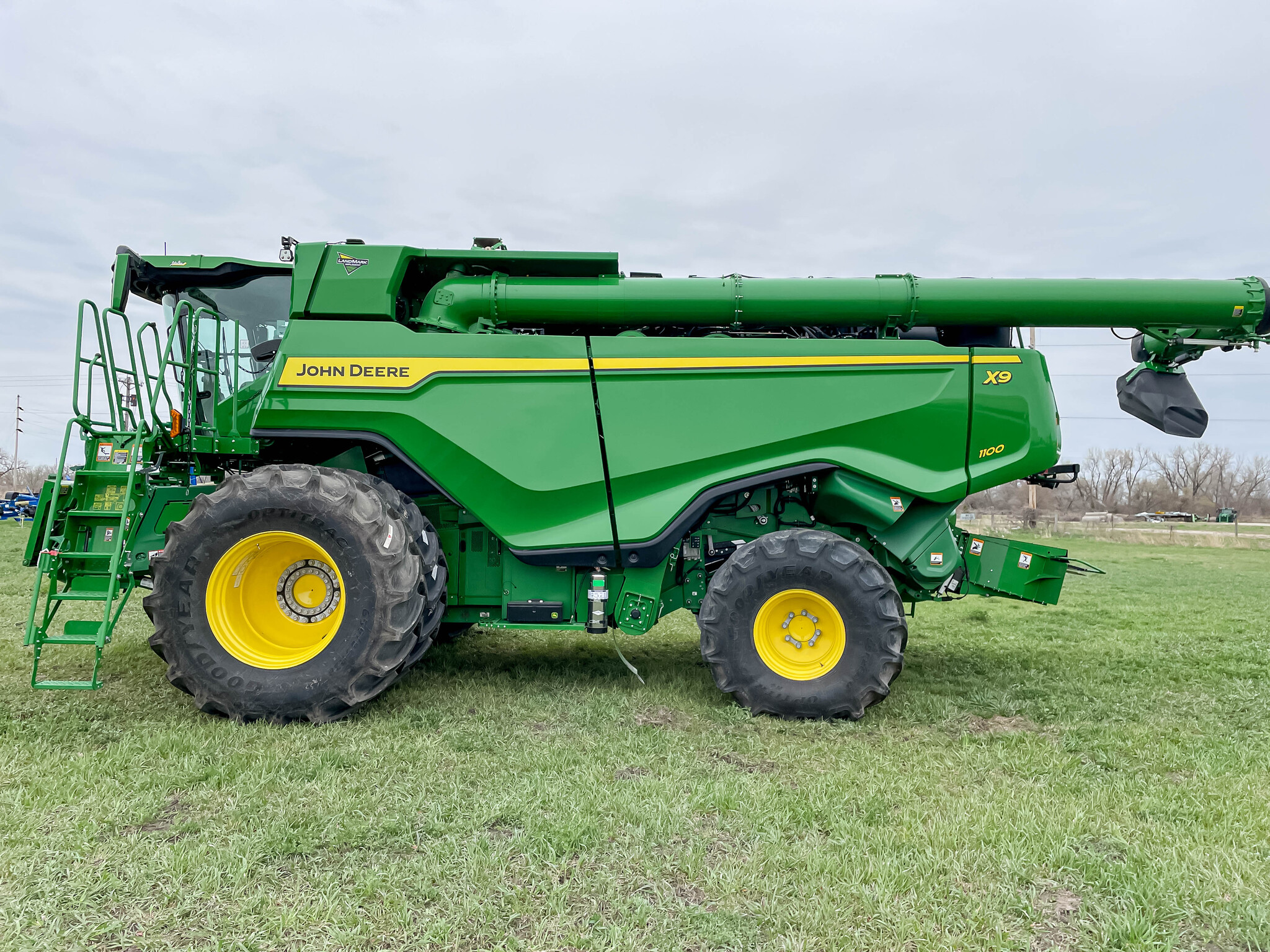  2023 John Deere X9 1100 at LandMark in Beatrice, NE