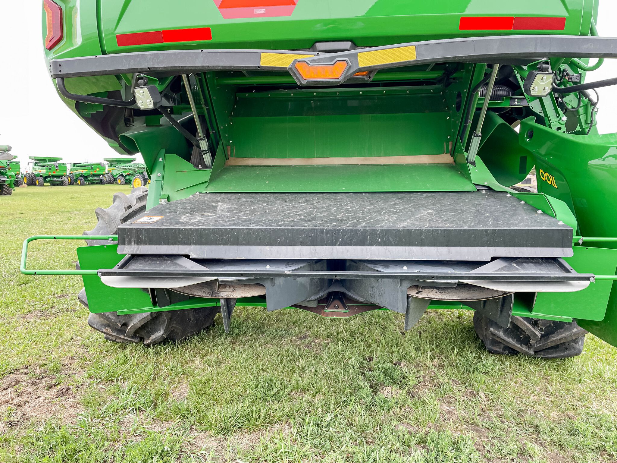  2023 John Deere X9 1100 at LandMark in Beatrice, NE