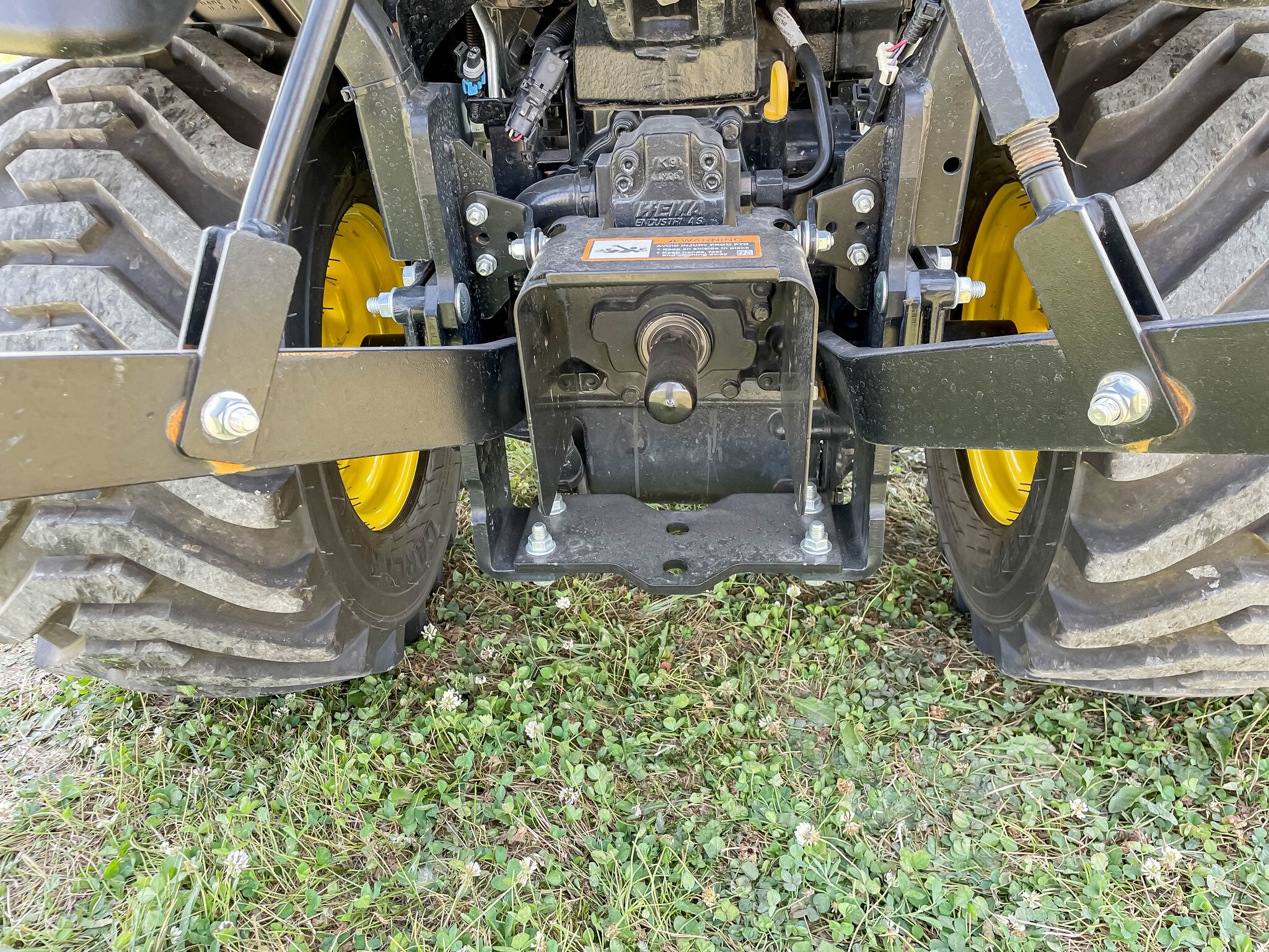  2022 John Deere 1025R at LandMark in Hastings, NE