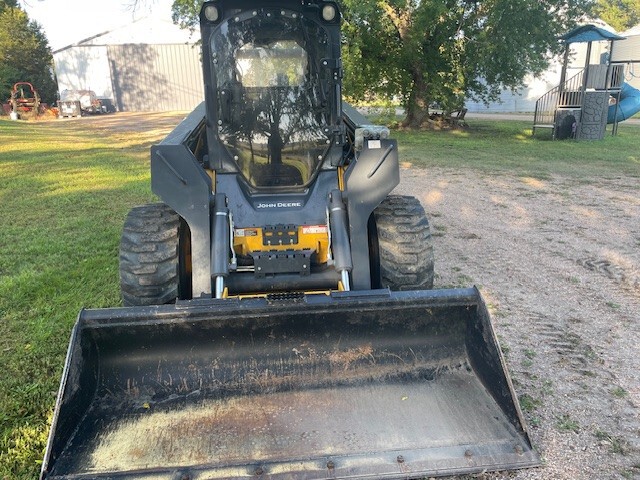 2016 John Deere 332E at LandMark in Kearney, NE
