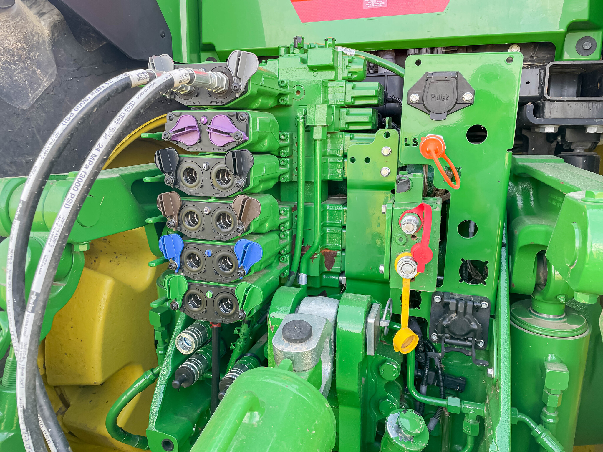  2023 John Deere 8R 370 at LandMark in Hastings, NE