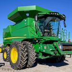  2023 John Deere S780 at LandMark in Lexington, NE