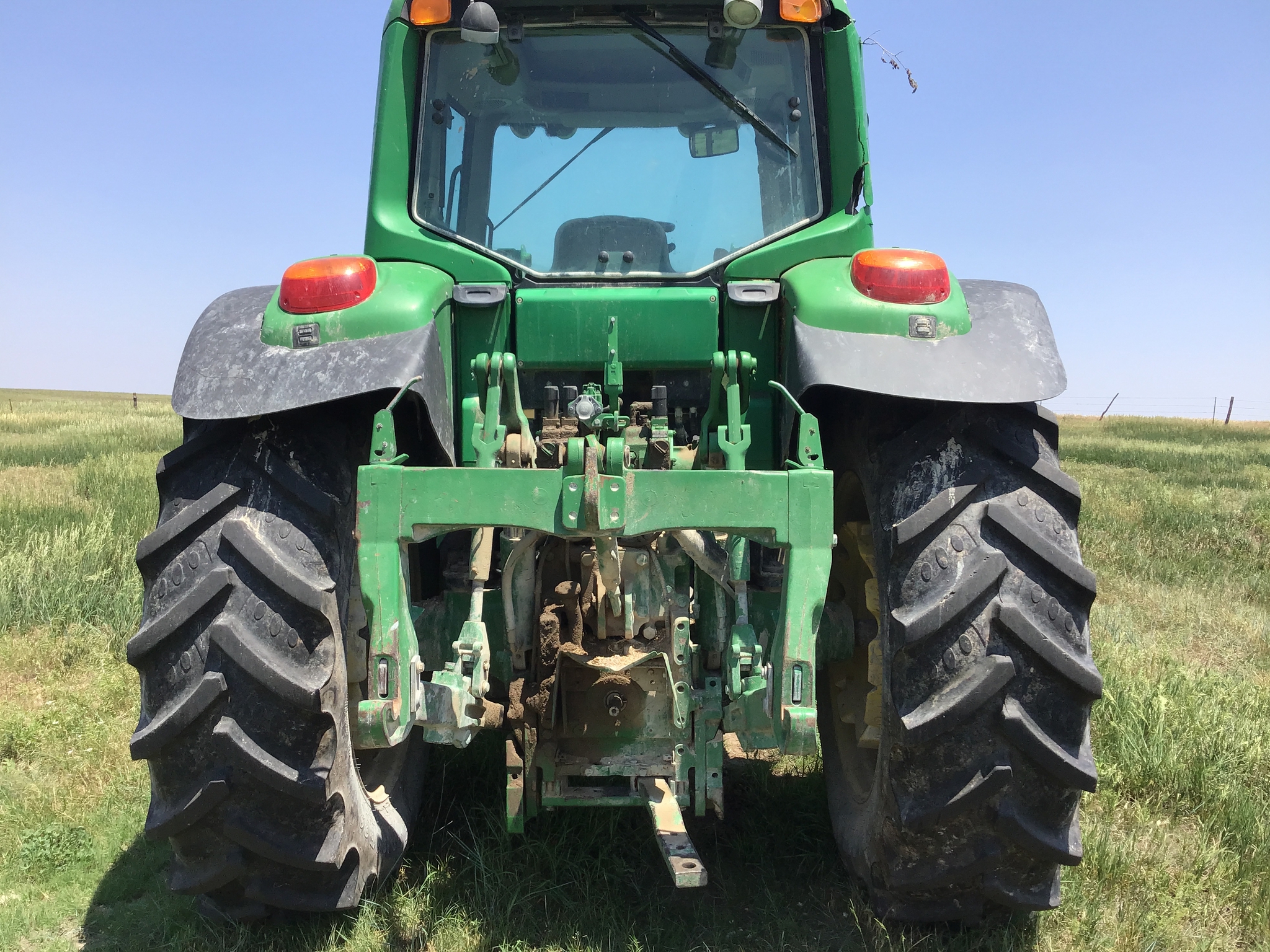  2009 John Deere 7330 at LandMark in Smith Center, KS