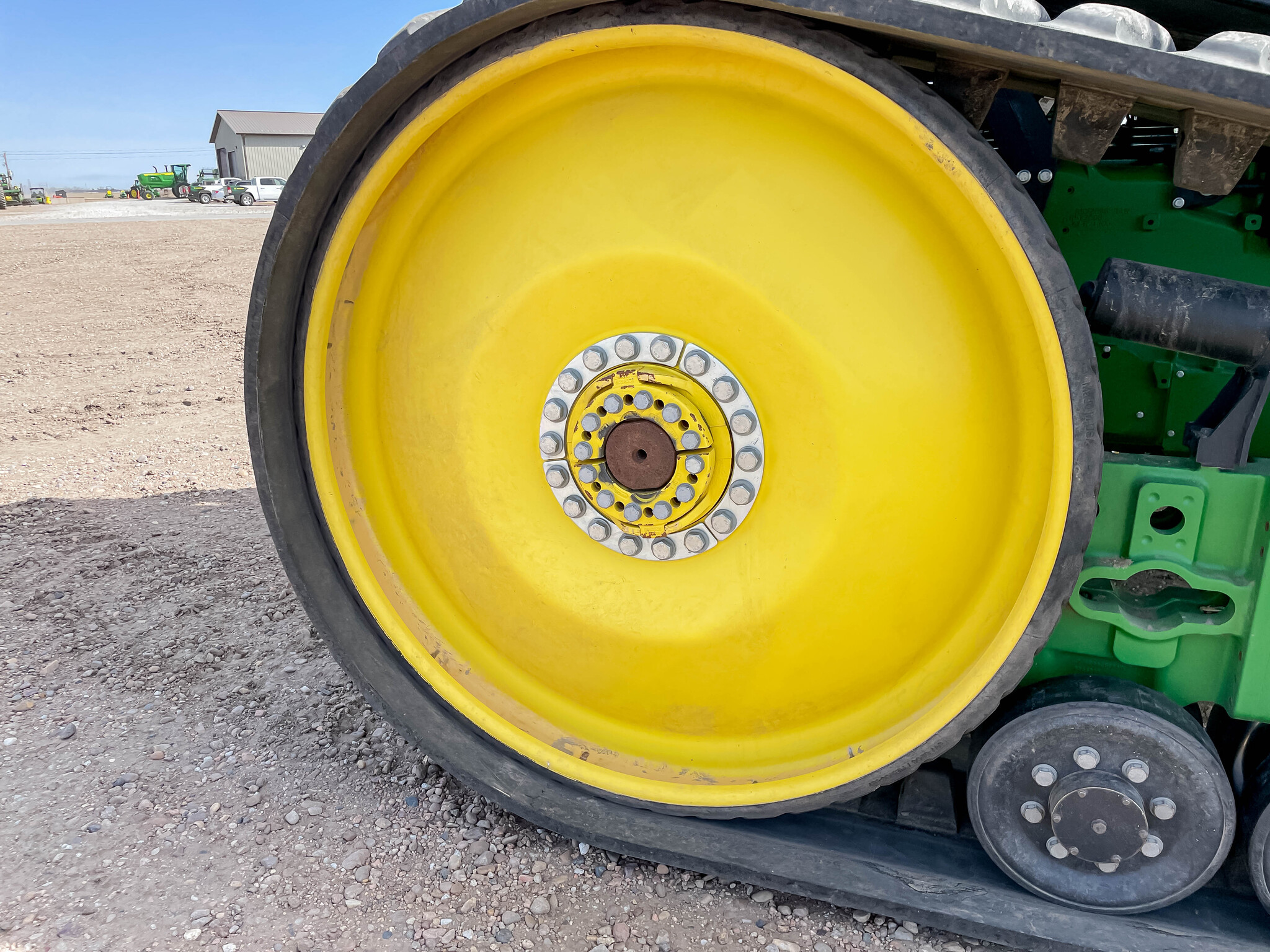  2022 John Deere 8RT 370 at LandMark in Minden, NE