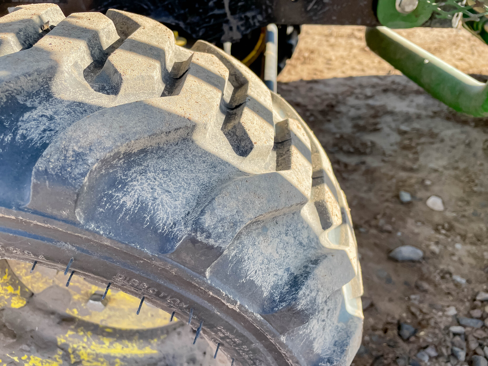  2022 John Deere 1025R at LandMark in Gothenburg, NE