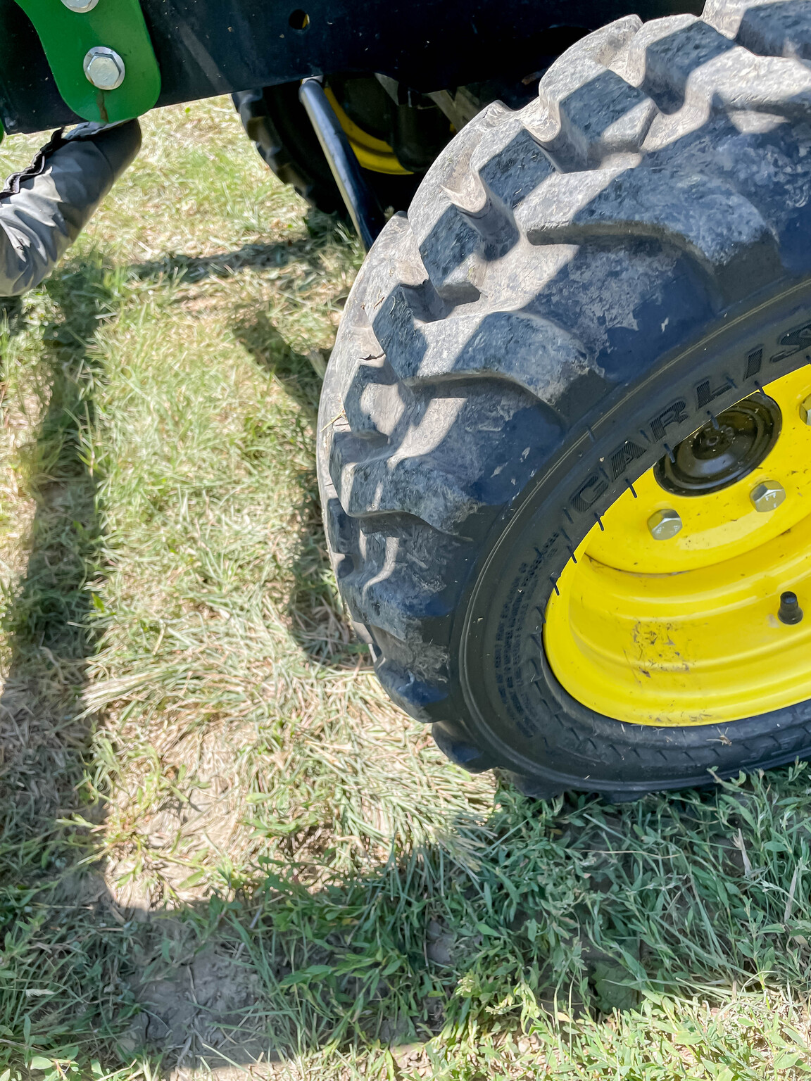  2022 John Deere 1025R at LandMark in Hastings, NE