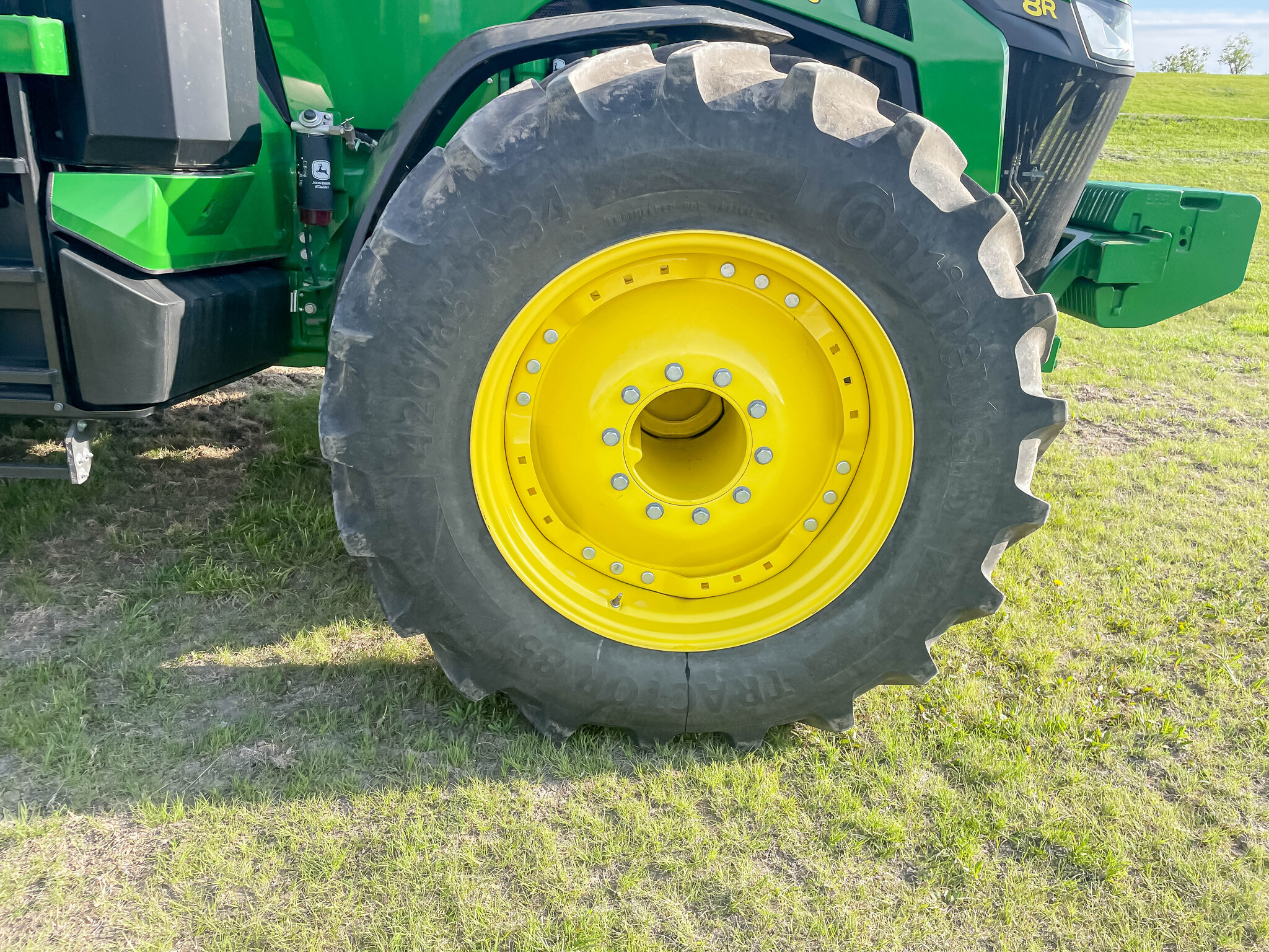  2023 John Deere 8R 370 at LandMark in Hastings, NE