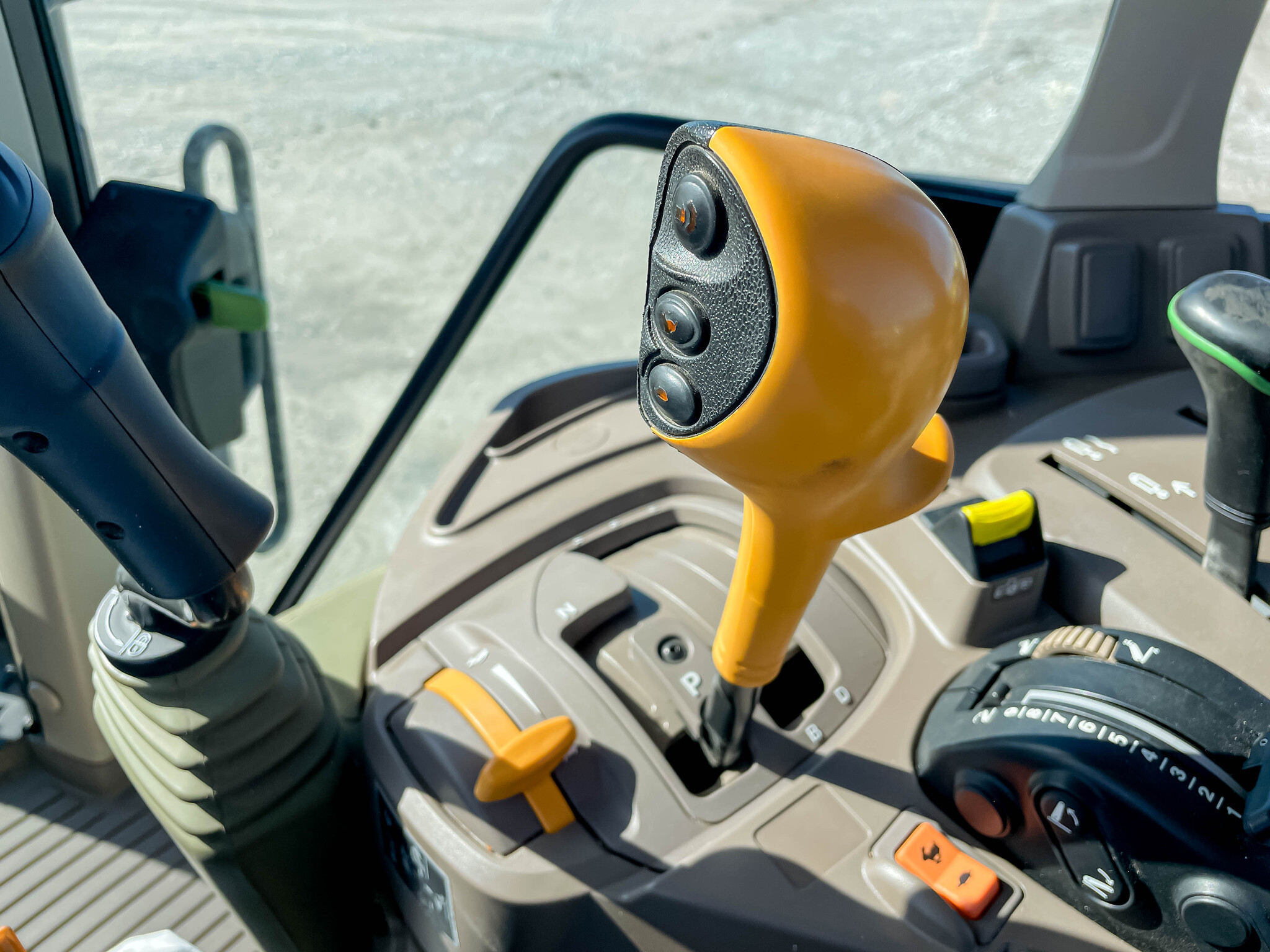  2023 John Deere 6155M at LandMark in Gothenburg, NE