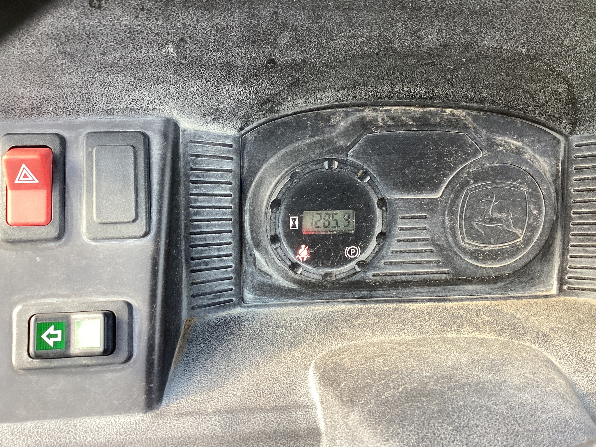  2012 John Deere XUV 550 GREEN at LandMark in Smith Center, KS