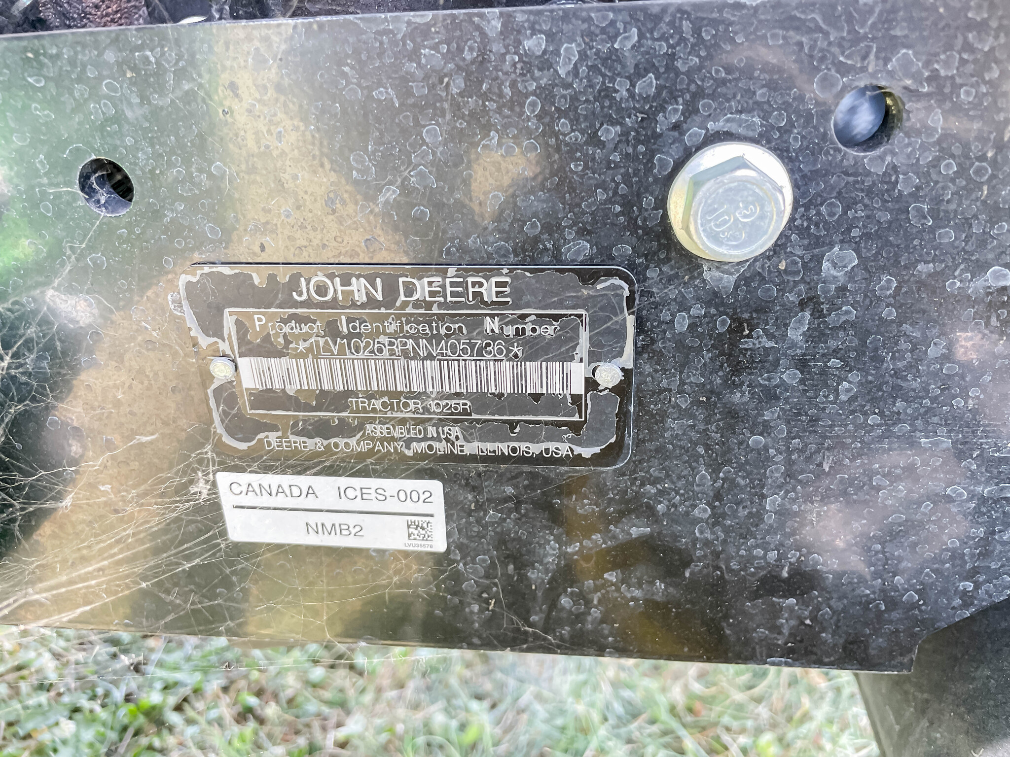  2022 John Deere 1025R at LandMark in Hastings, NE