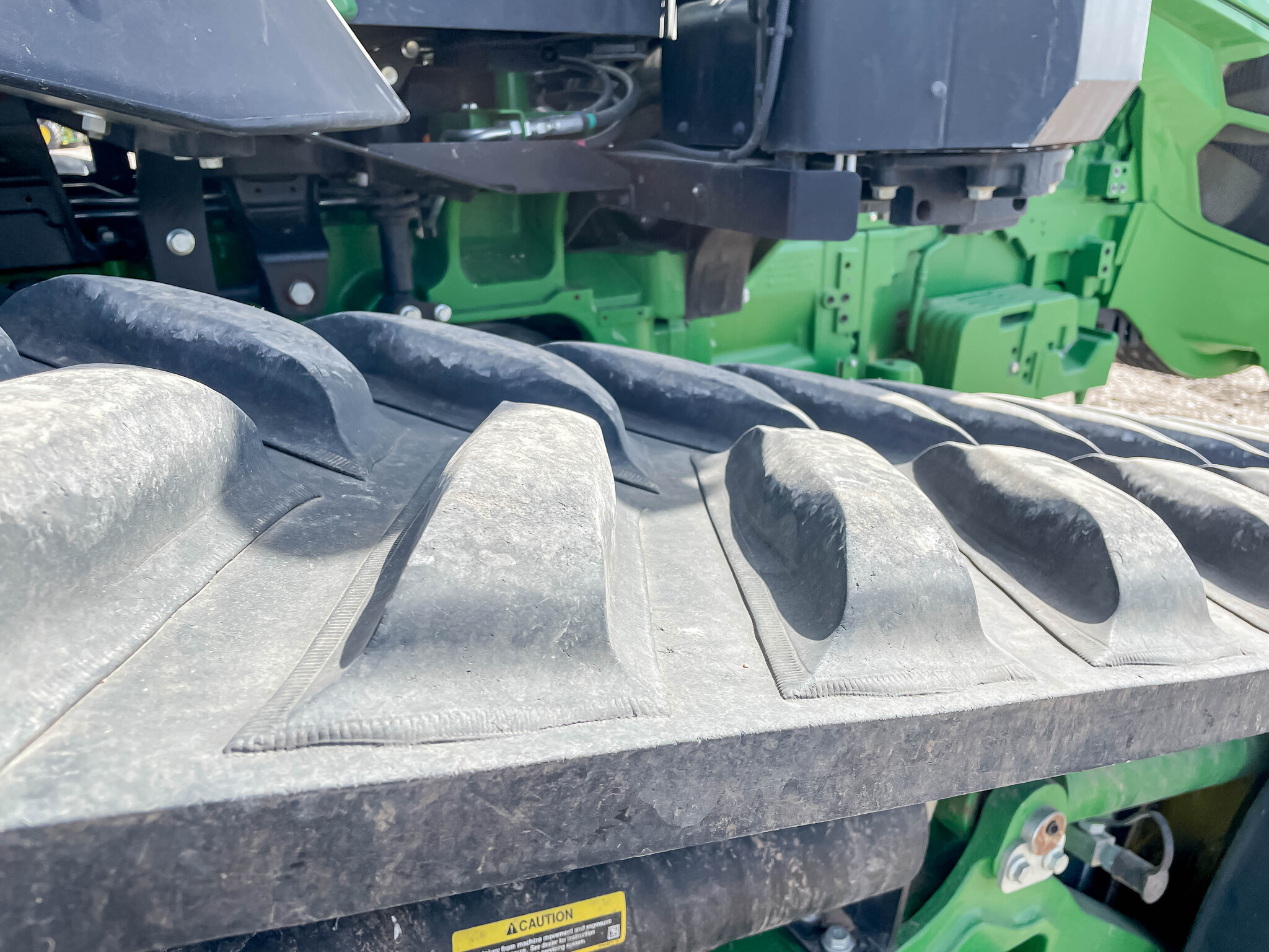  2022 John Deere 8RT 370 at LandMark in Minden, NE