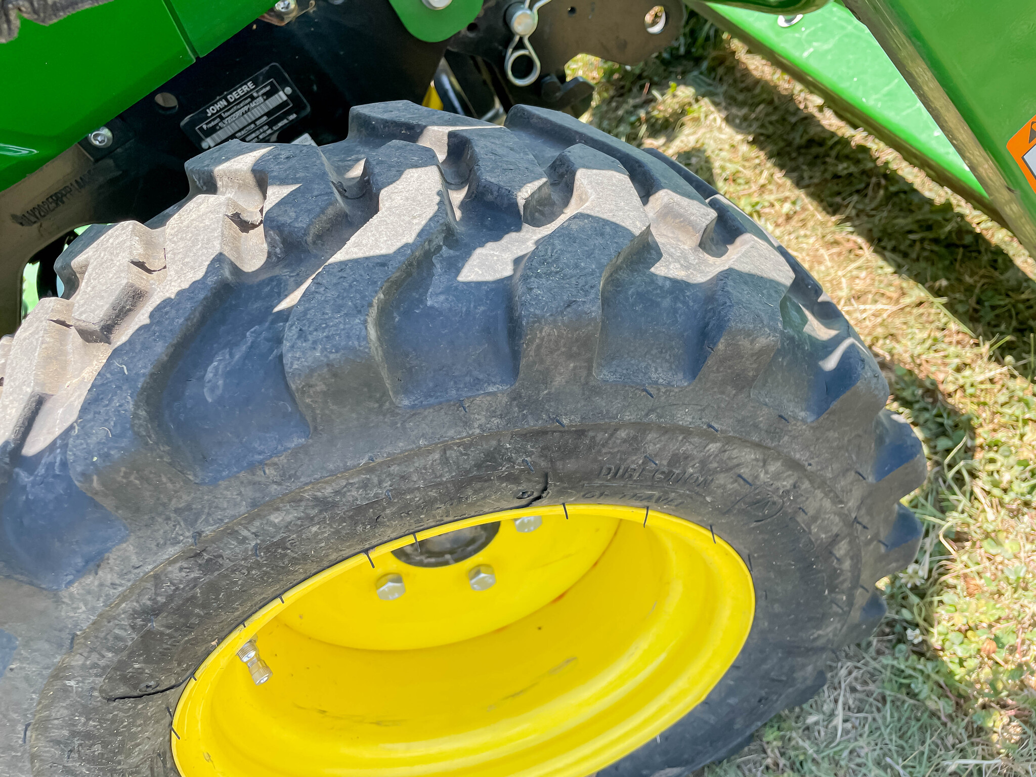  2023 John Deere 2025R at LandMark in Beatrice, NE