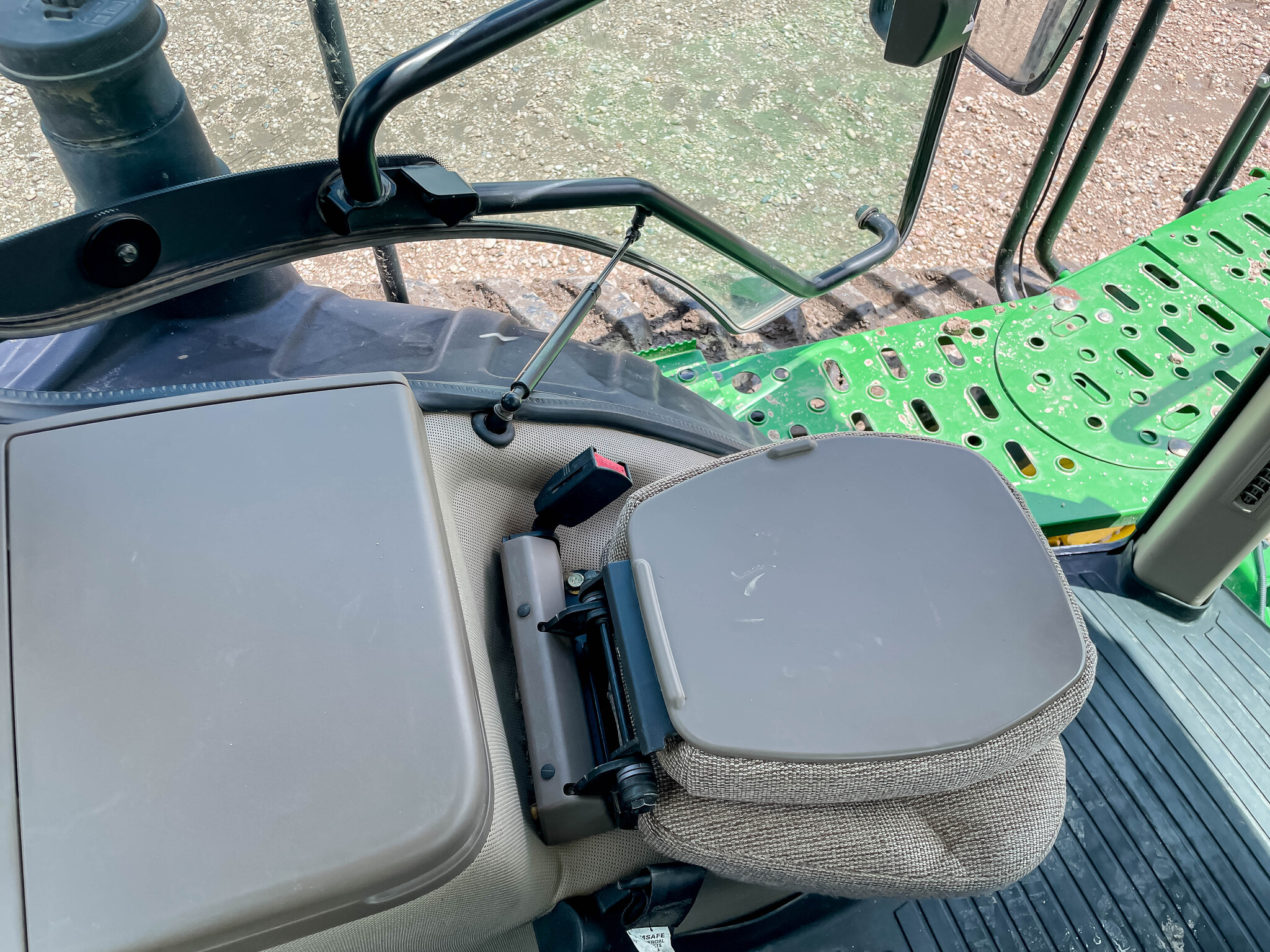  2010 John Deere 8320RT at LandMark in Minden, NE