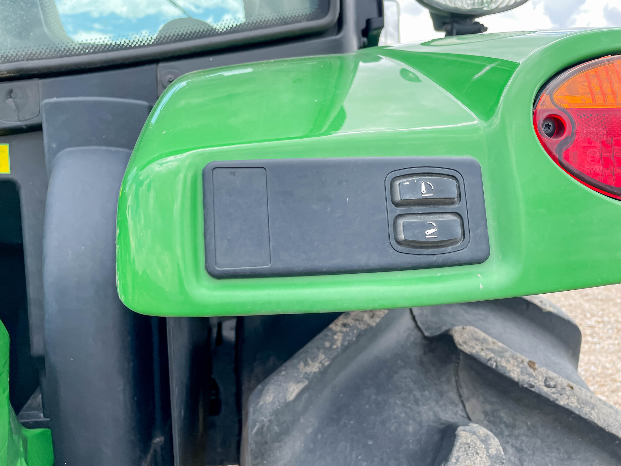  2018 John Deere 6130R at LandMark in Minden, NE