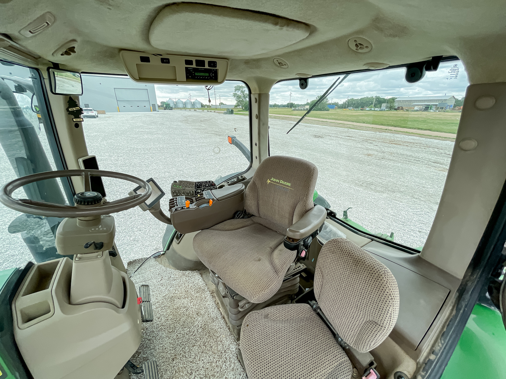  2013 John Deere 8285R at LandMark in Arapahoe, NE