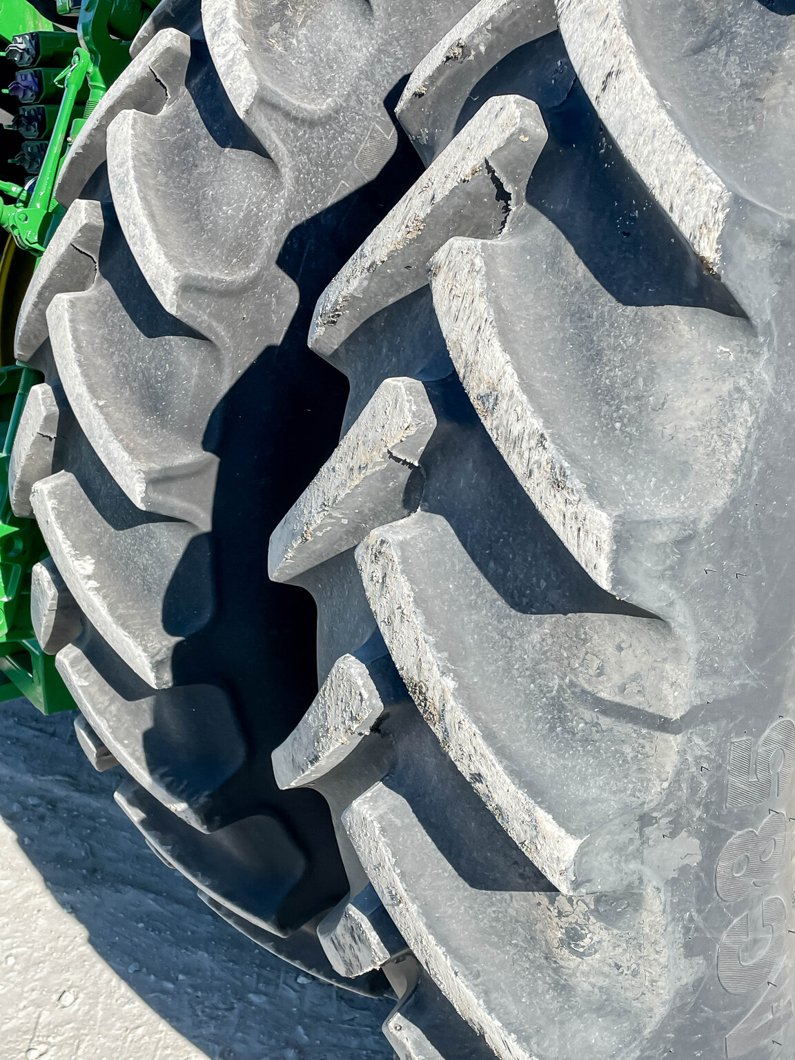  2023 John Deere 8R 370 at LandMark in Hebron, NE