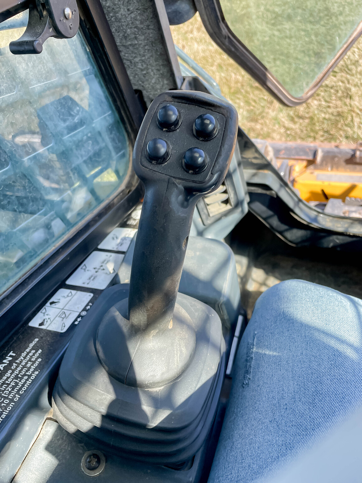  2019 John Deere 330G at LandMark in Minden, NE