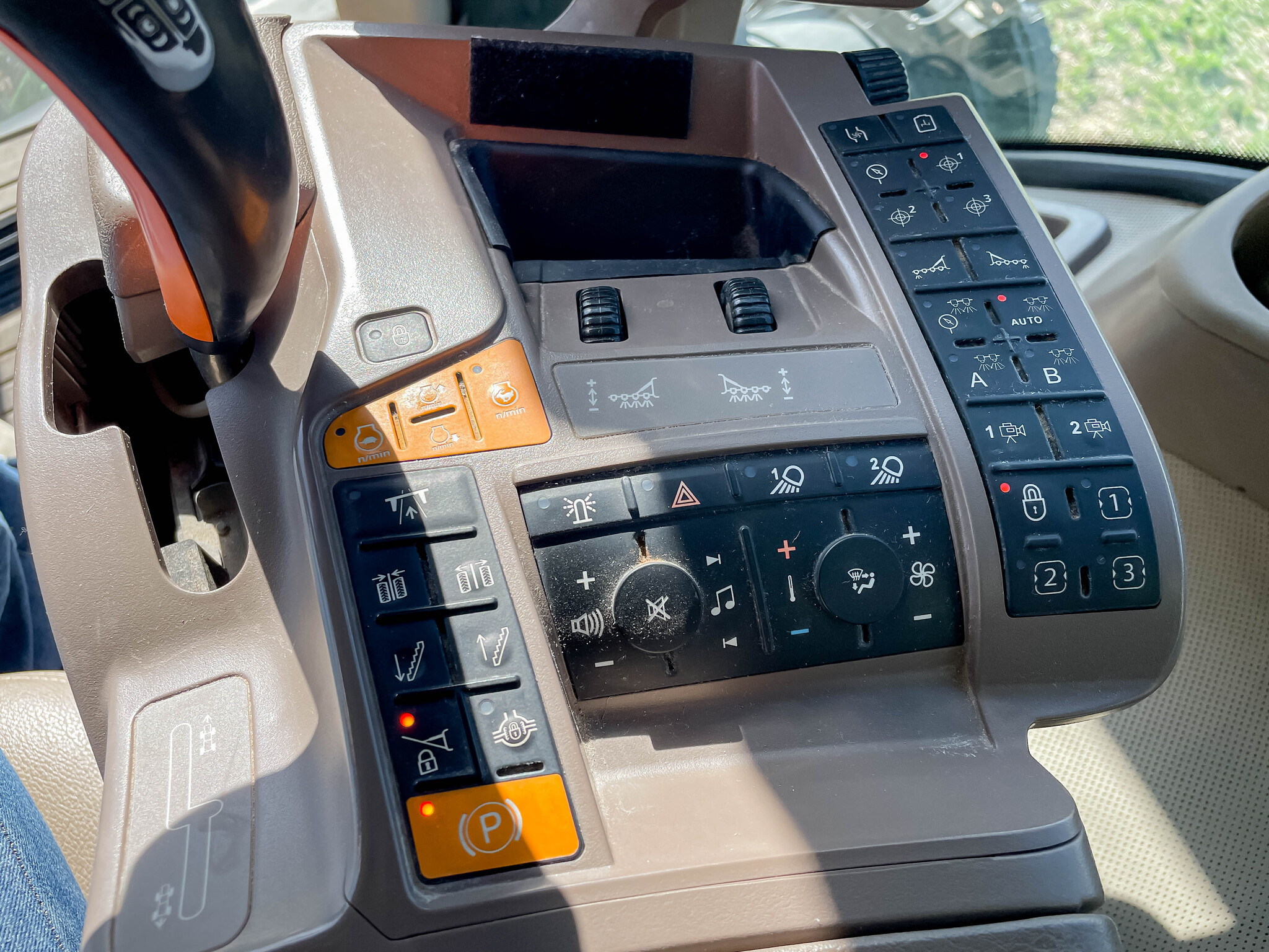  2019 John Deere F4365 at LandMark in Gothenburg, NE