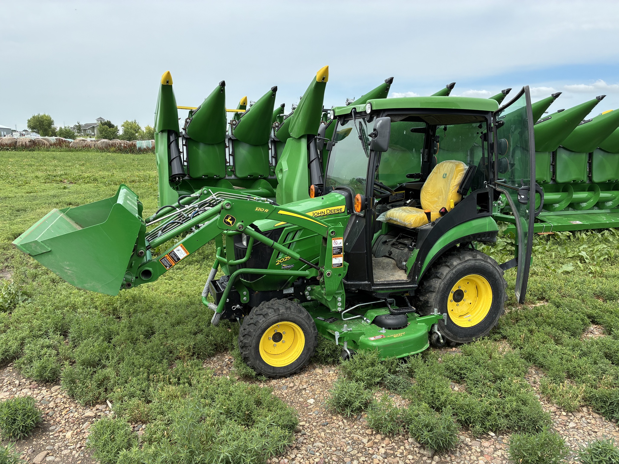  2021 John Deere 2025R at LandMark in Lexington, NE