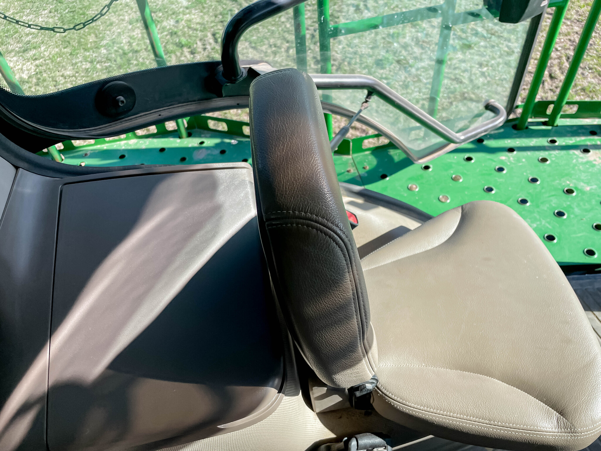  2019 John Deere F4365 at LandMark in Gothenburg, NE