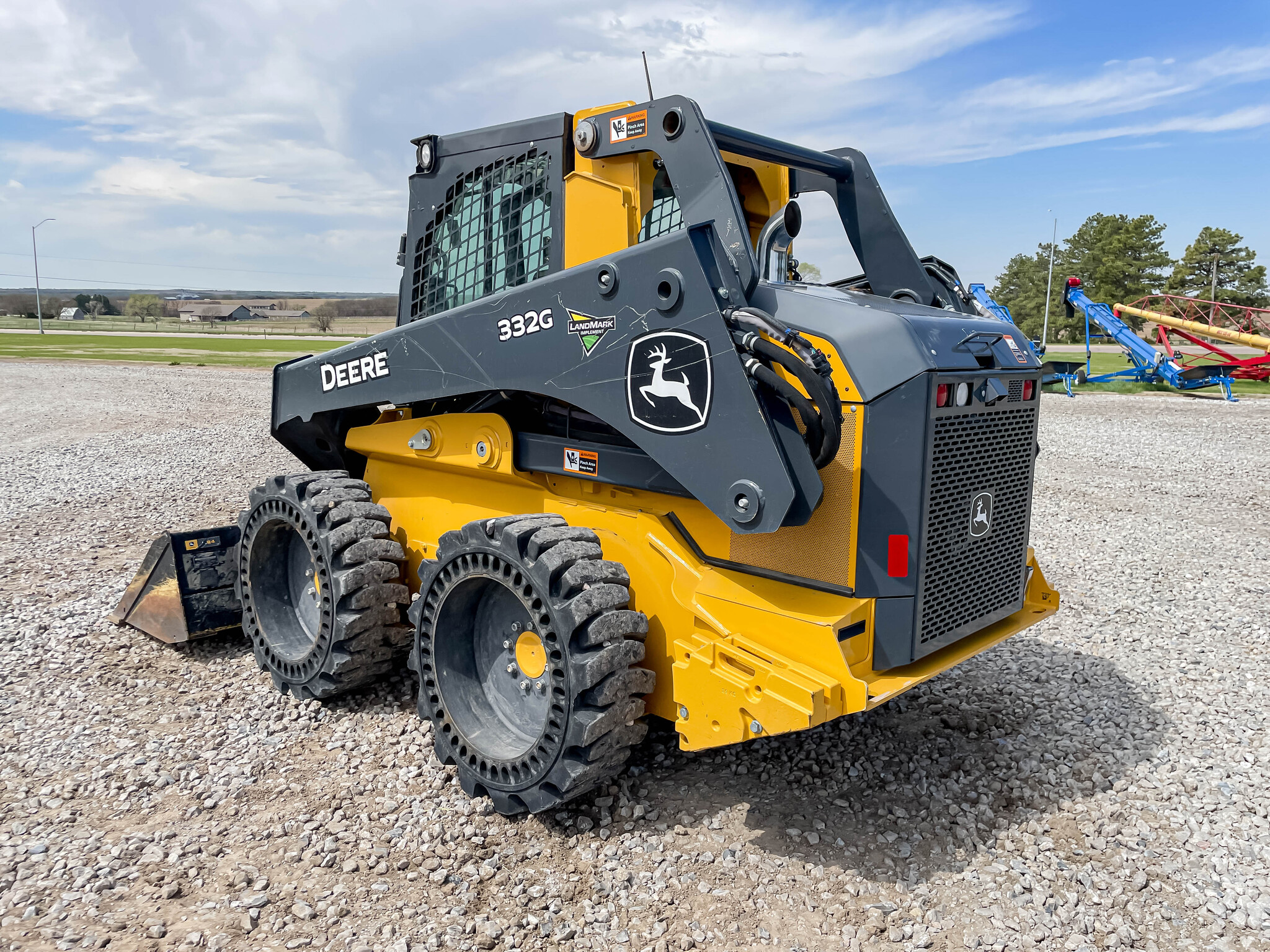  2022 John Deere 332G at LandMark in Superior, NE