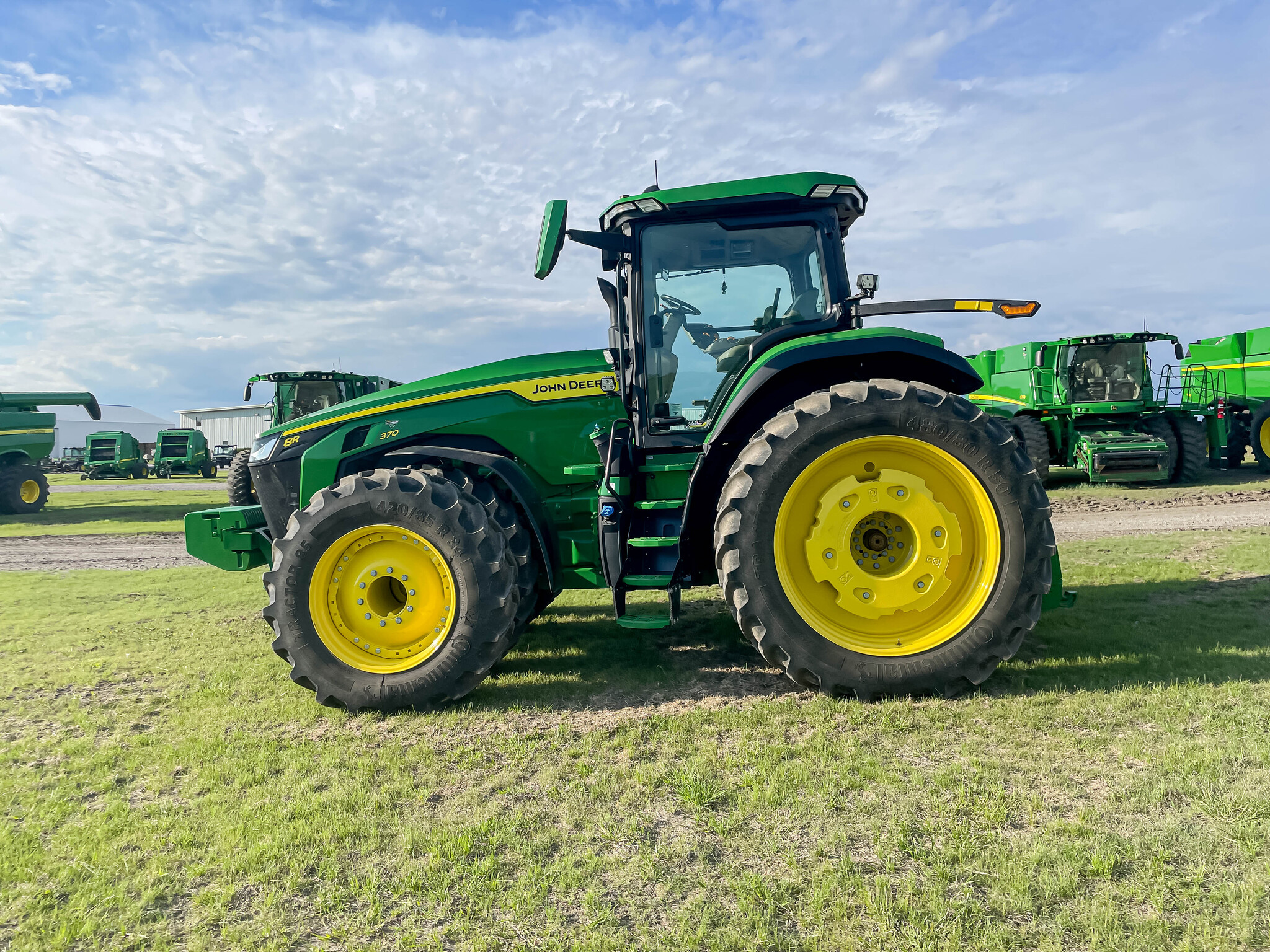  2023 John Deere 8R 370 at LandMark in Hastings, NE