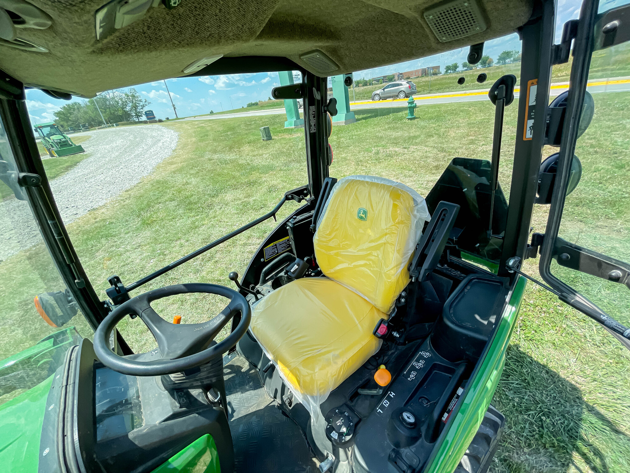  2022 John Deere 1025R at LandMark in Hastings, NE