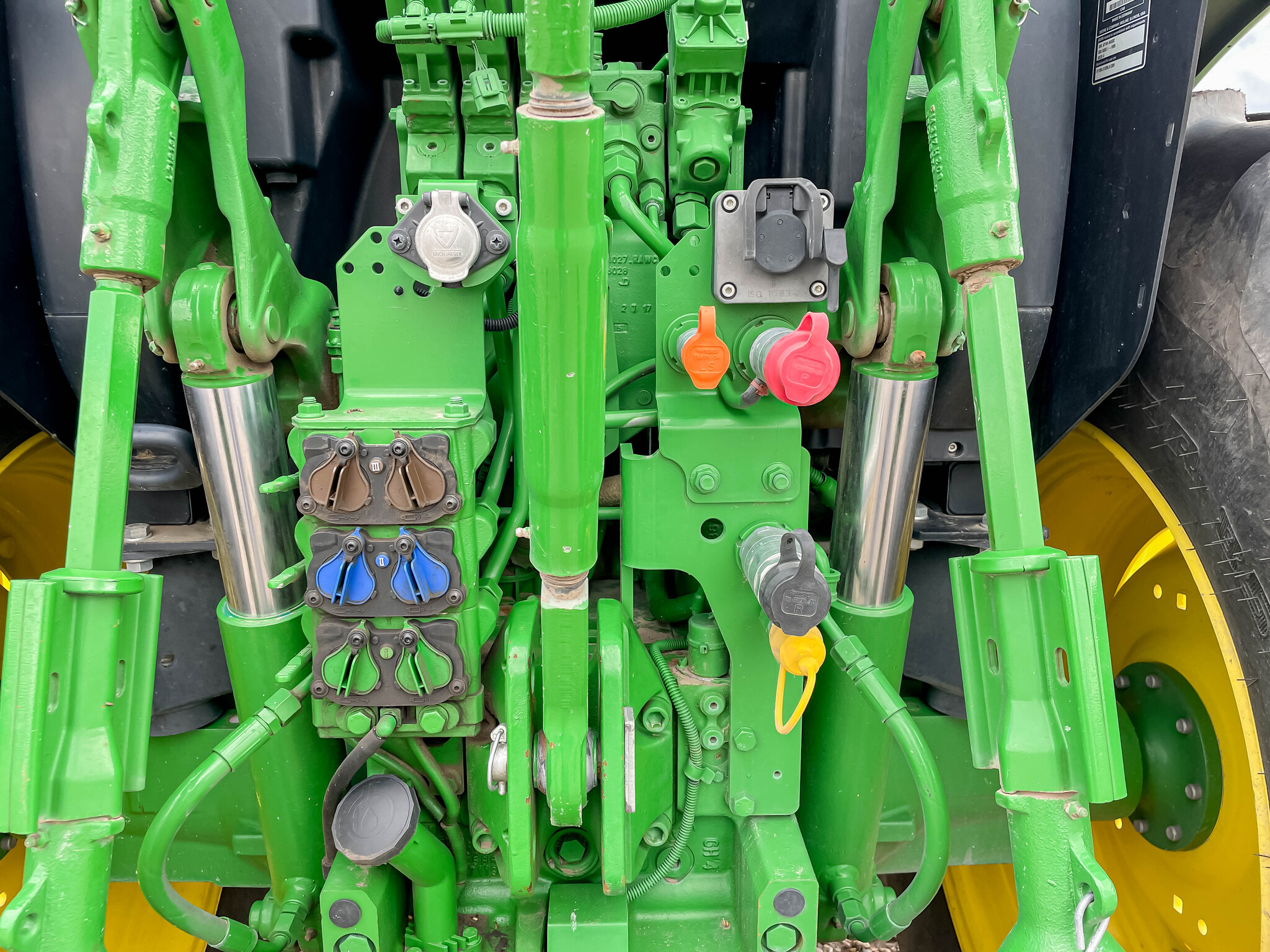  2018 John Deere 6130R at LandMark in Minden, NE