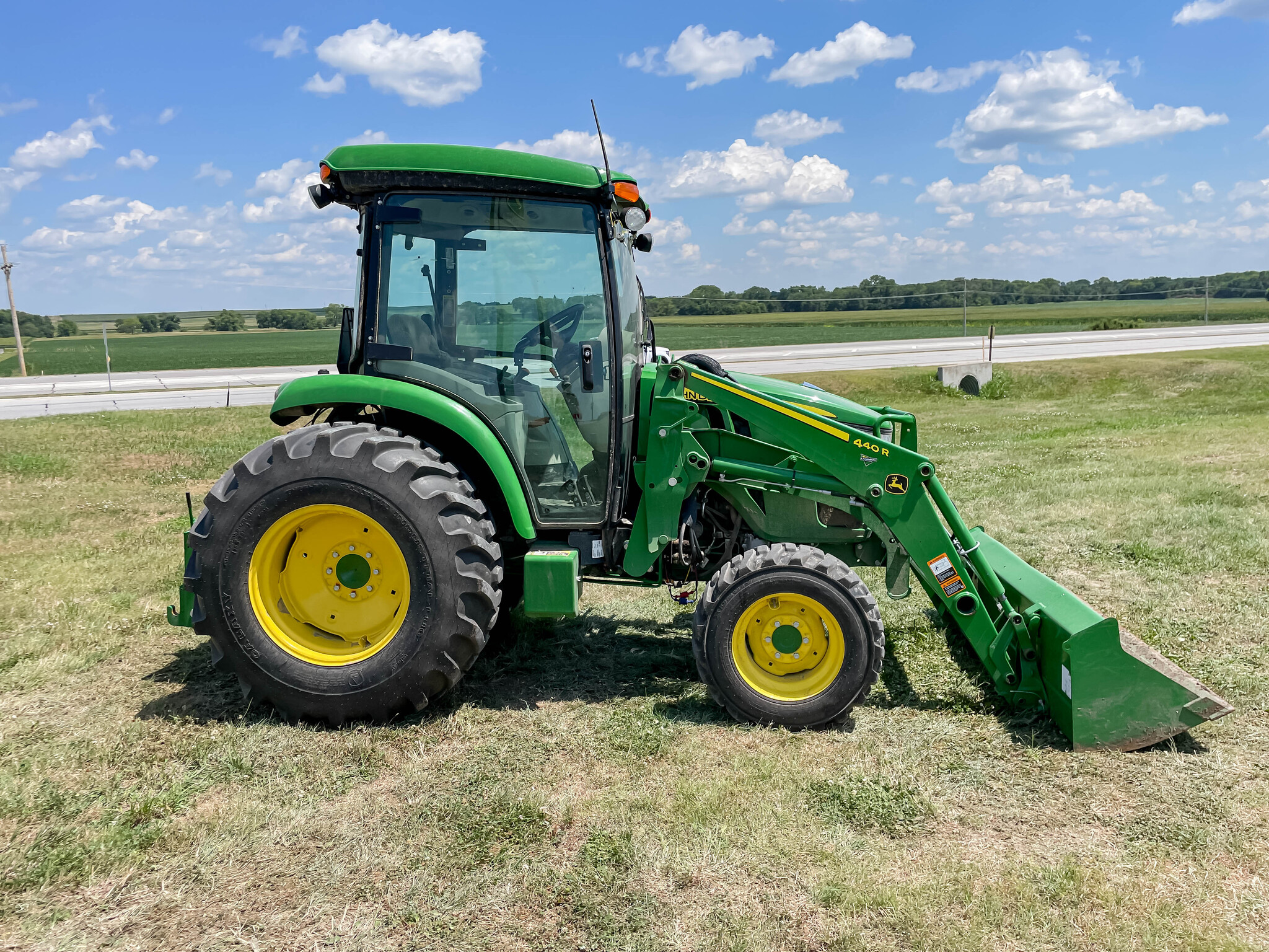  2022 John Deere 4052R at LandMark in Beatrice, NE