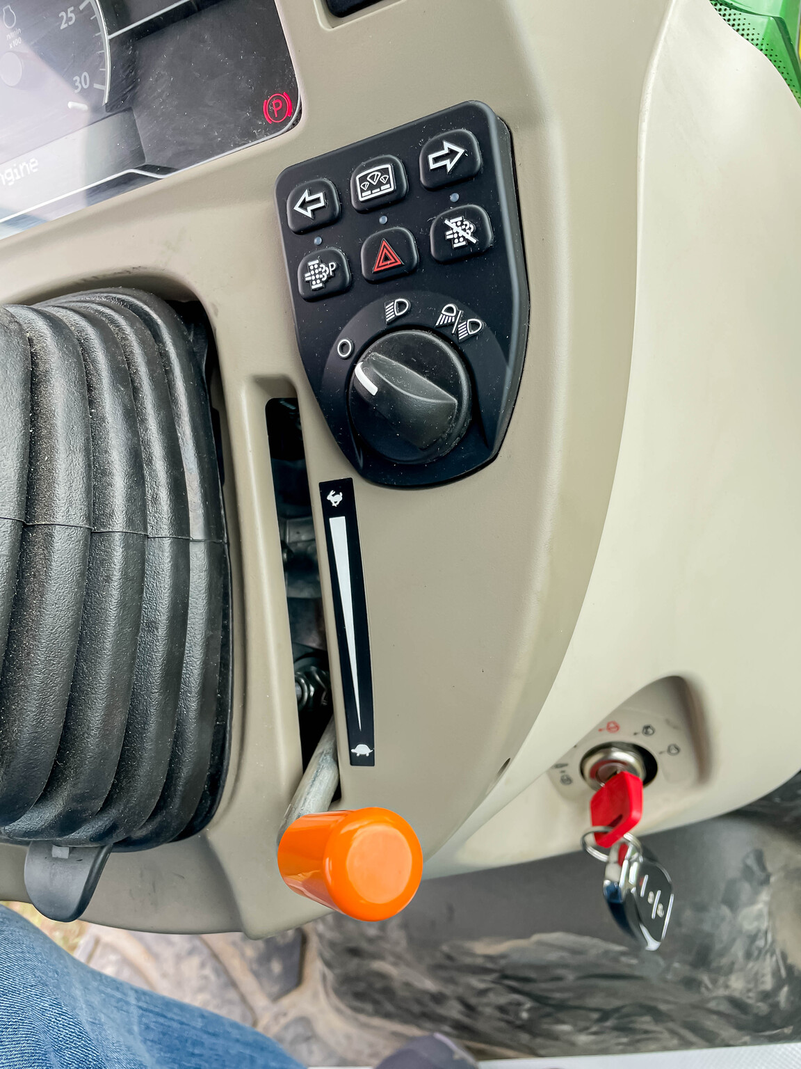  2022 John Deere 4052R at LandMark in Red Cloud, NE