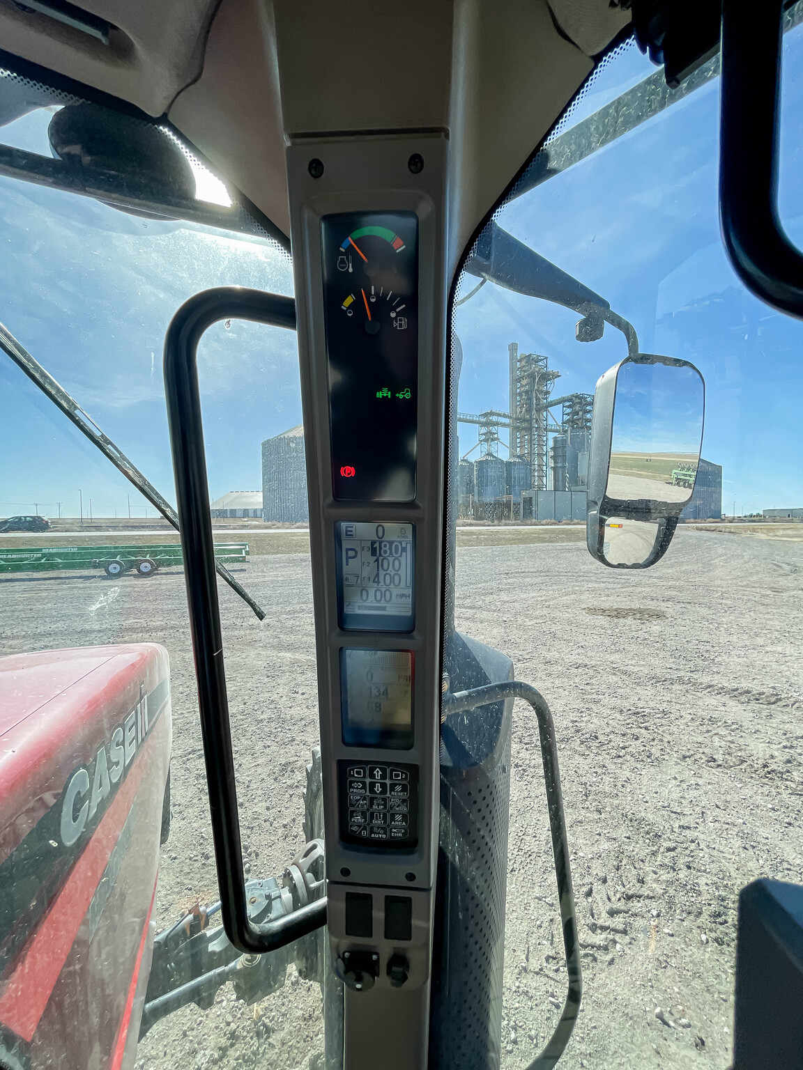  2017 Case Ih Magnum 340 Rowtrac at LandMark in Holdrege, NE